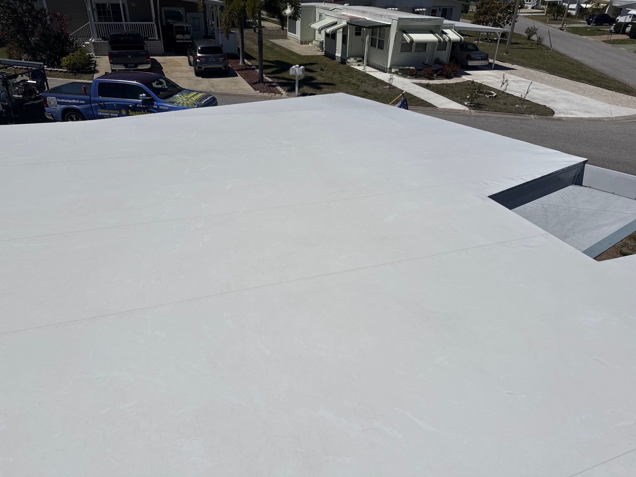 TPO Roof Cleaning – Tri-Par Estates, Sarasota, FL (5-Star Review) by Sunshine AquaWash