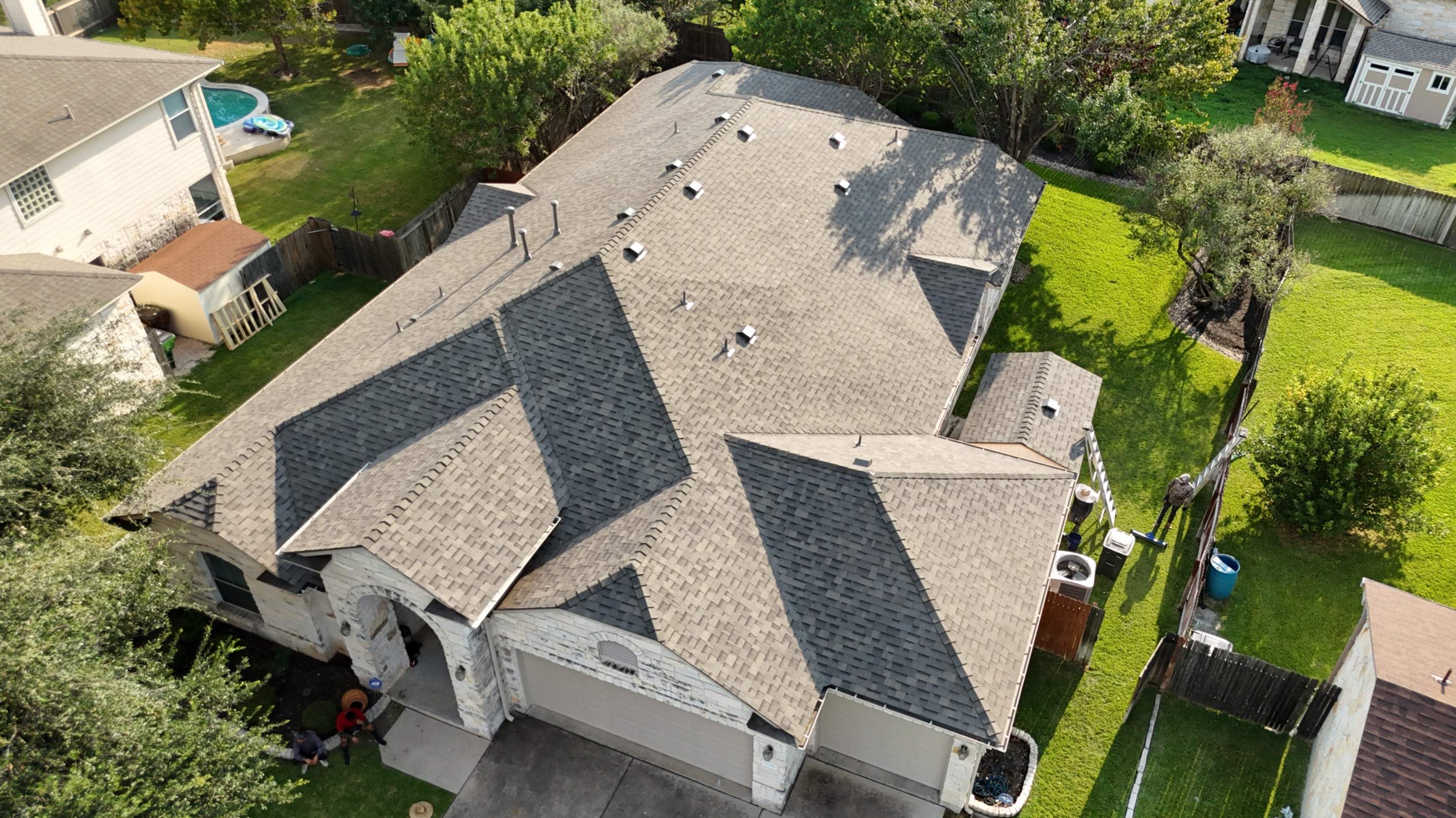 Weathered Wood - Malarkey Vista by RoofsOnly.com