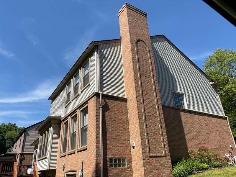 Siding Replacement using Alside Charter Oak D4.5" by 180 Contractors