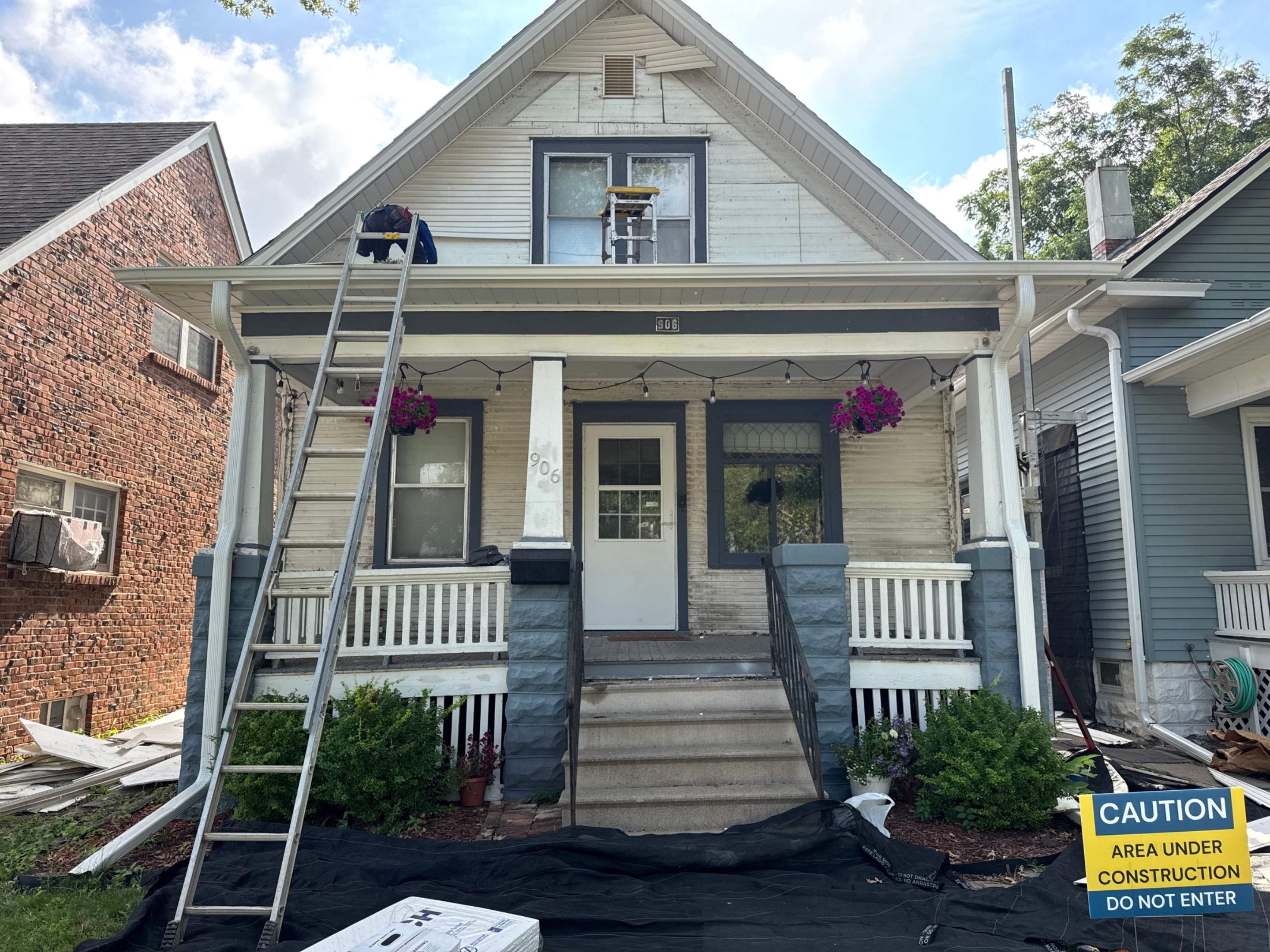 Vinyl Siding Replacement and Exterior Upgrades in Midtown by Hansen Projects