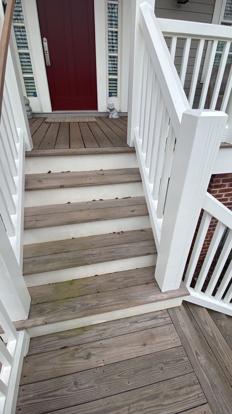 Coated Deck using Wood Sealant by DuraSeal