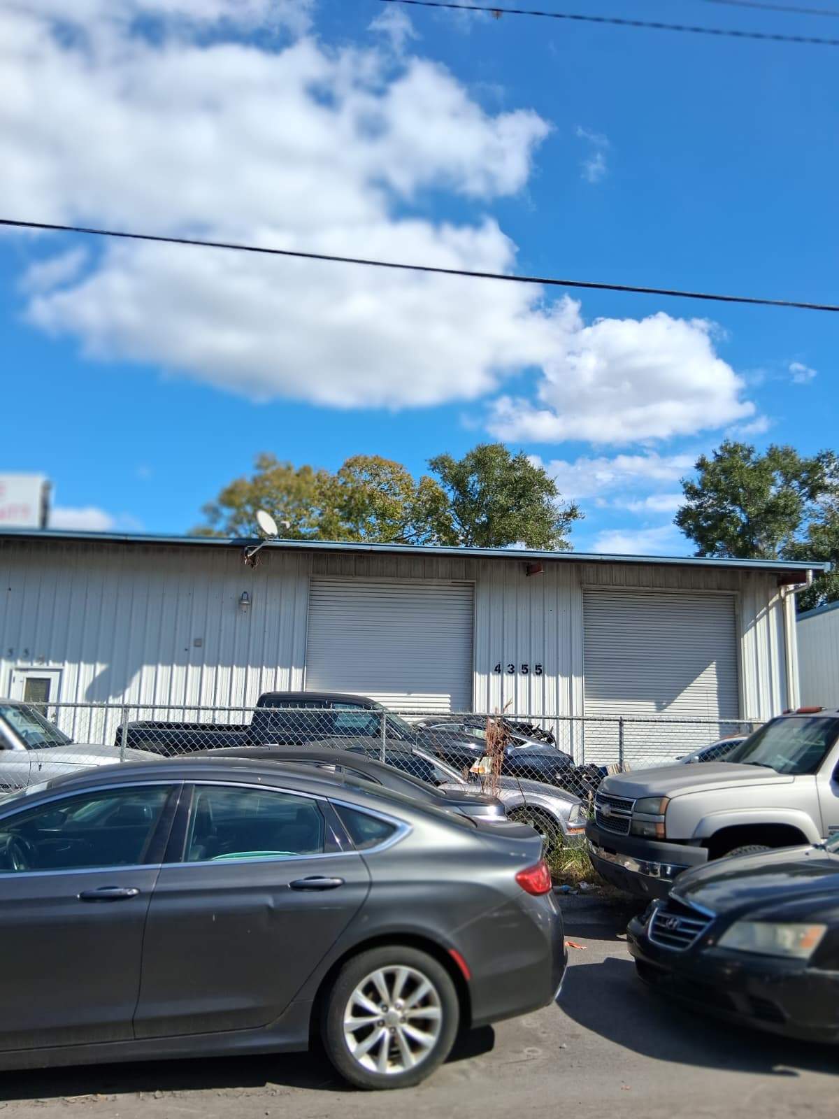 Clean Gutters and Seal Seams in Lakeland FL by Gutter Professors