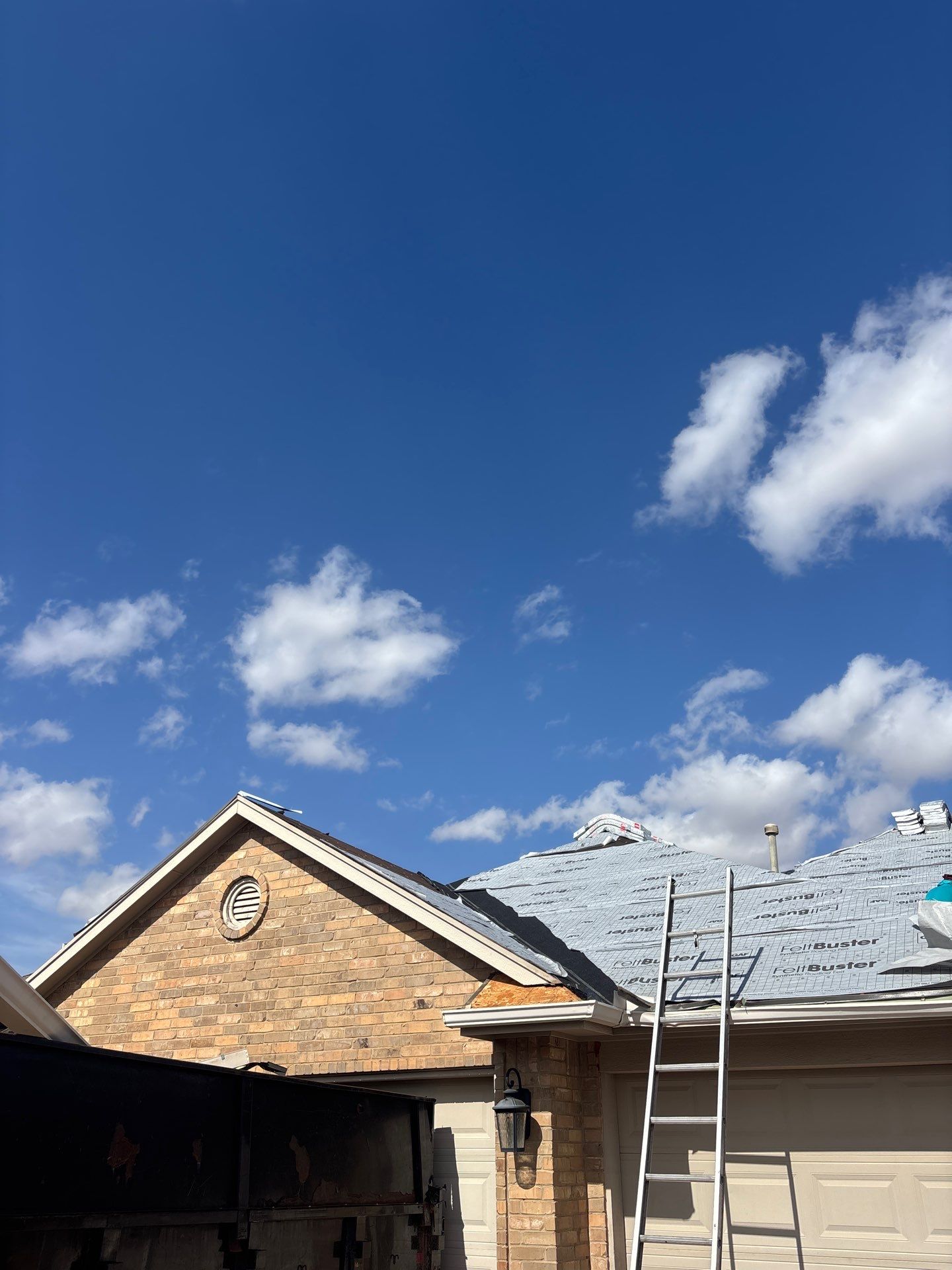 GAF - Weatherwood by Frontline Roofing and Construction