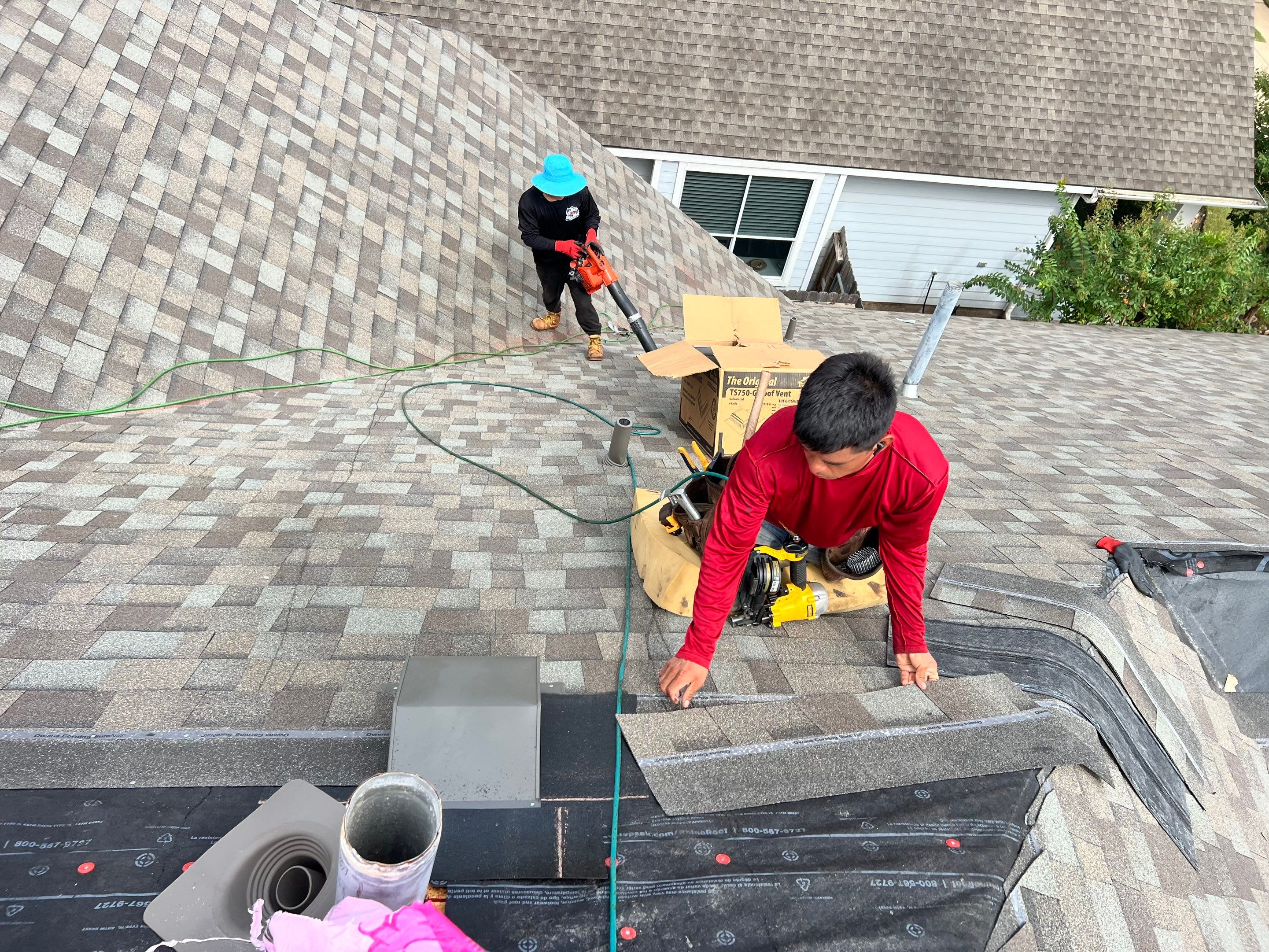 Residential Roofing Installation using Owen's Corning Duration (Lifetime) Shingles by Roof Repair Company