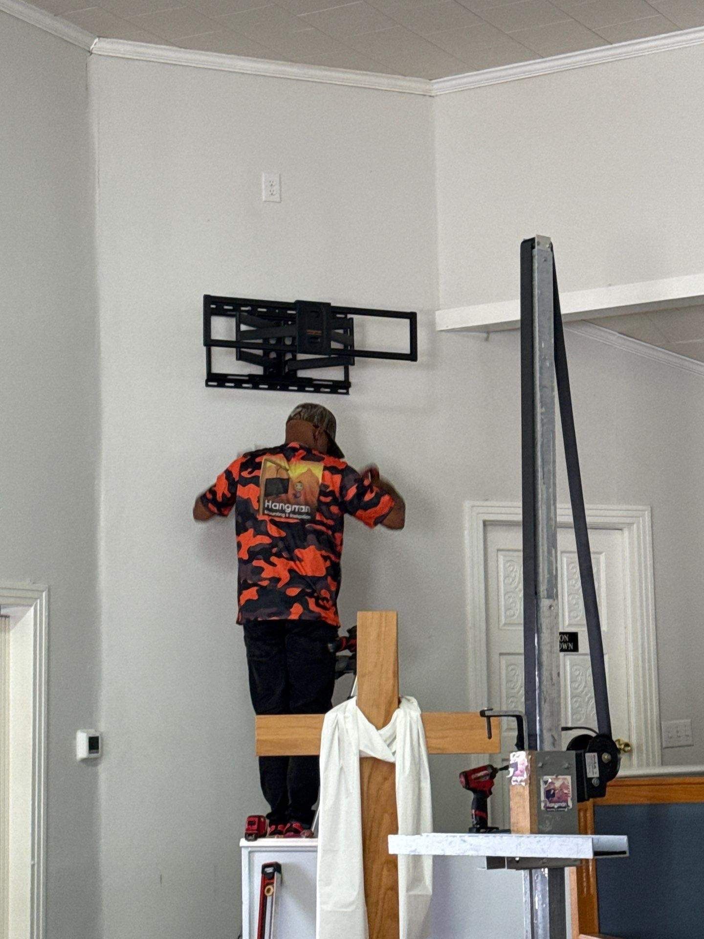 Commercial TV Mounting Projects by Hangman Mounting & Installation 