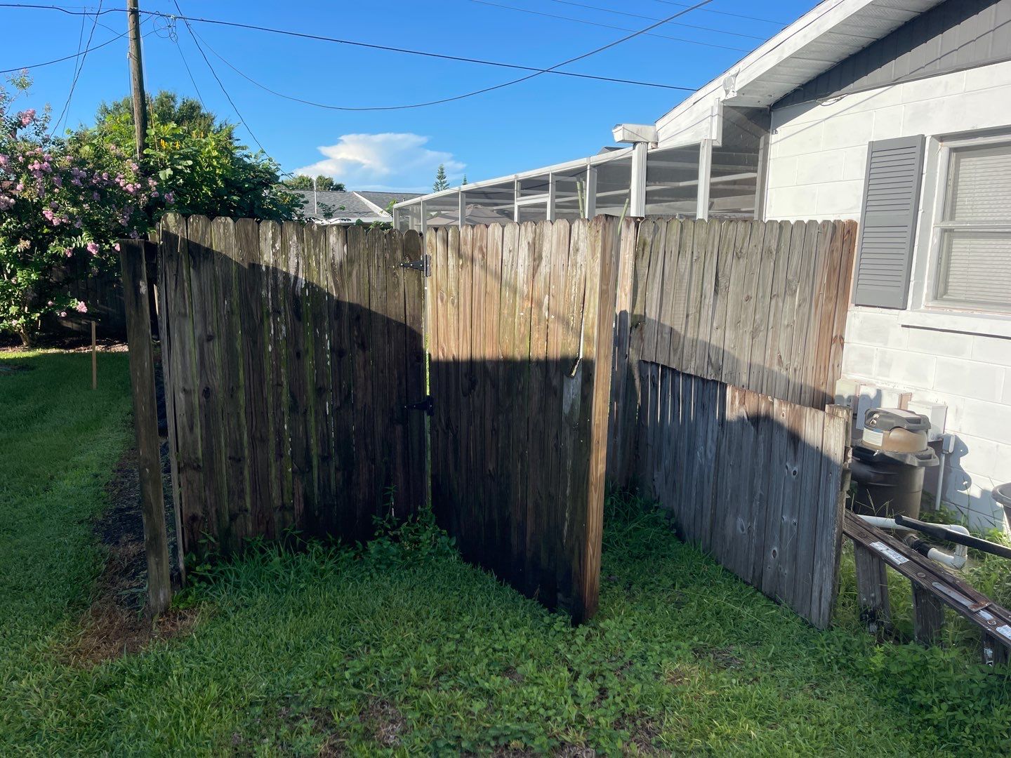 Sarasota, FL 6ft. Tall White Vinyl Privacy Fence  by Asap fence and gates, LLC