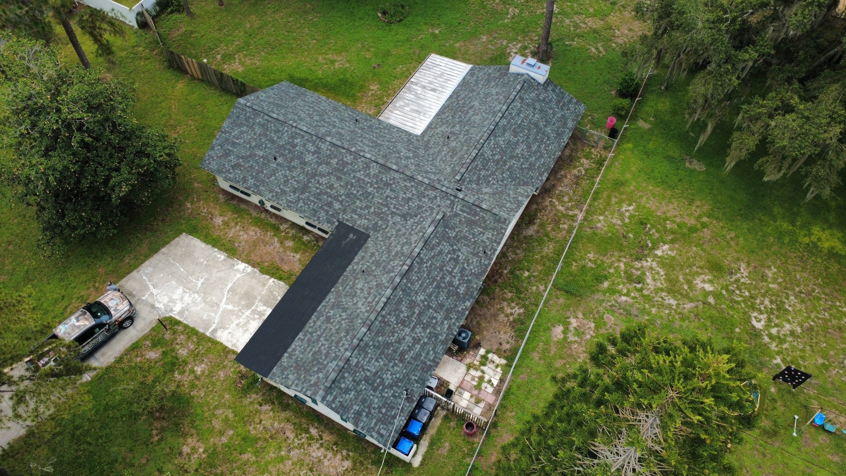 Roof replacement in Lutz, FL by Steadfast Roofing 