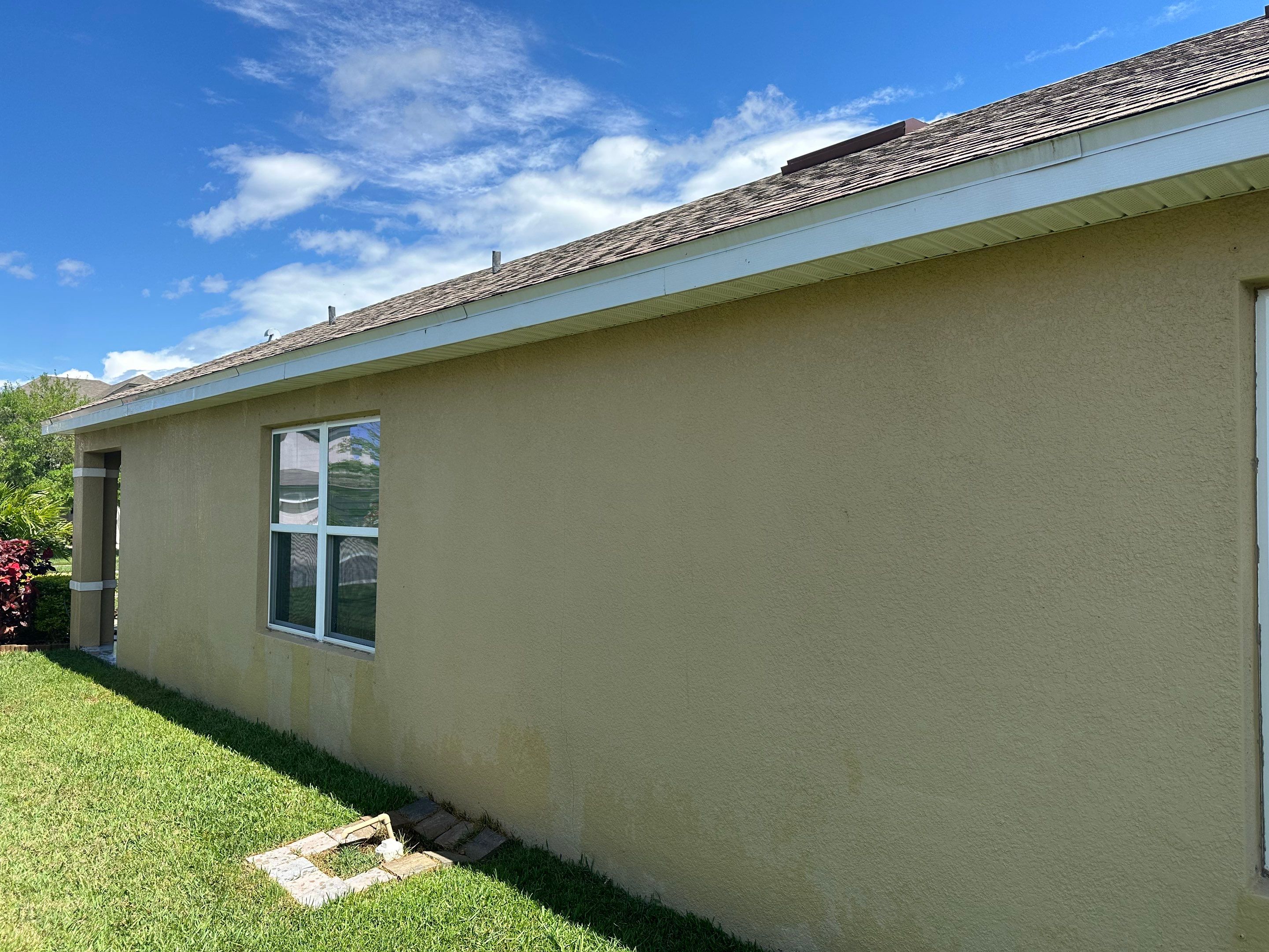 1-Story House Wash in Willow Walk Community, Palmetto, FL | Sunshine AquaWash by Sunshine AquaWash