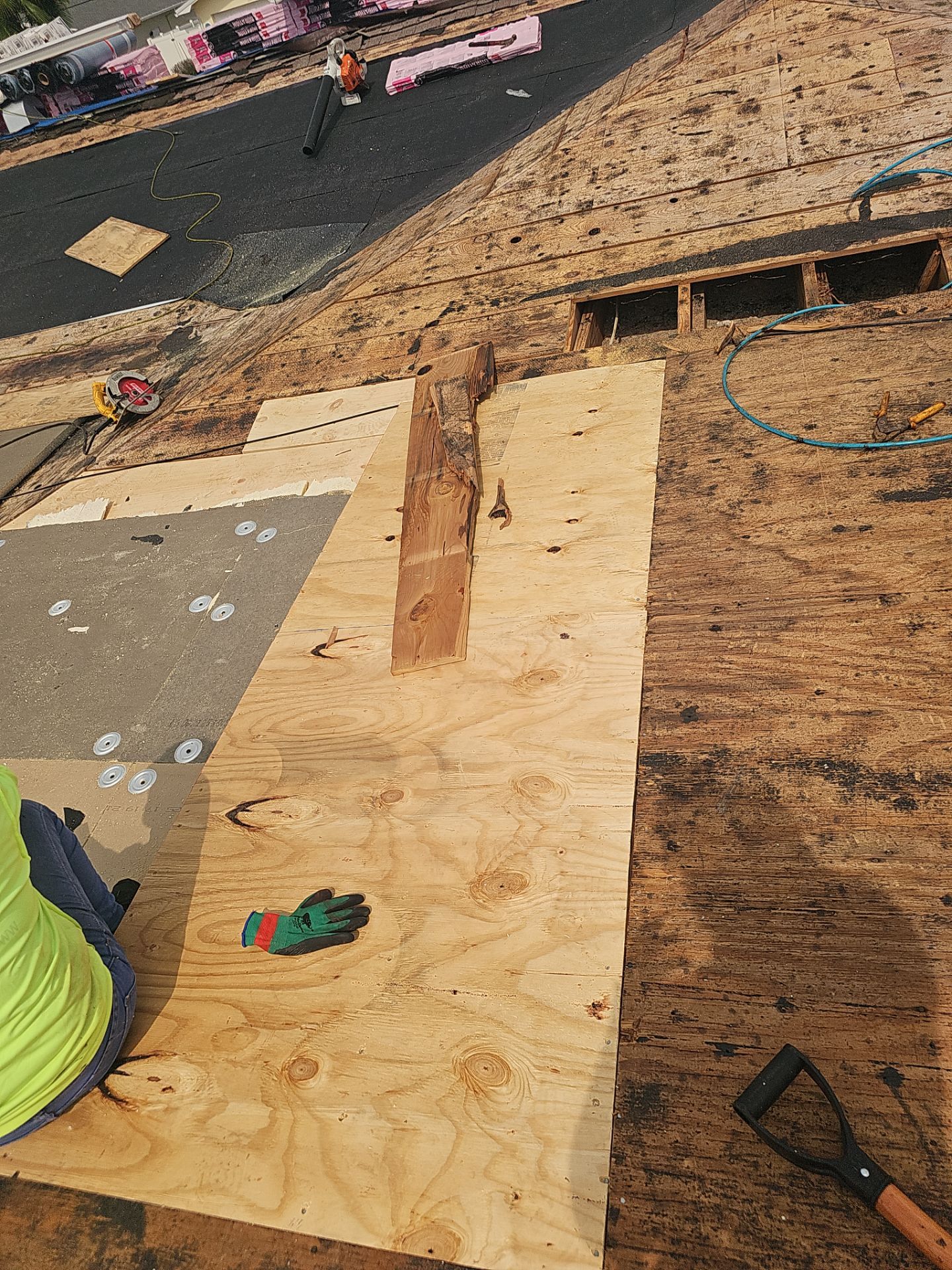 Project in Treasure Island 33706 by Mitchell Roofing Company LLC 