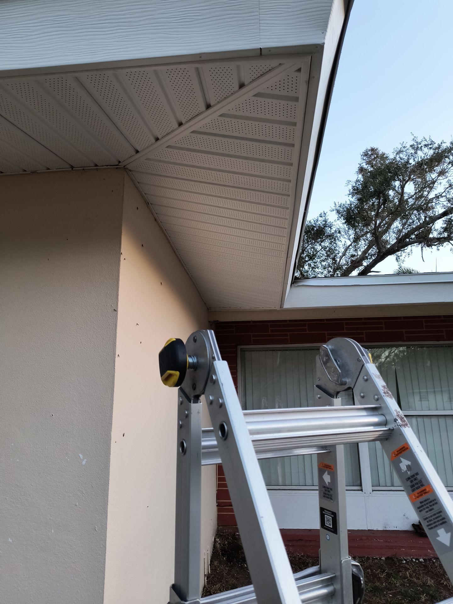 White Soffit and Fascia Upgrade in Sarasota FL by Gutter Professors