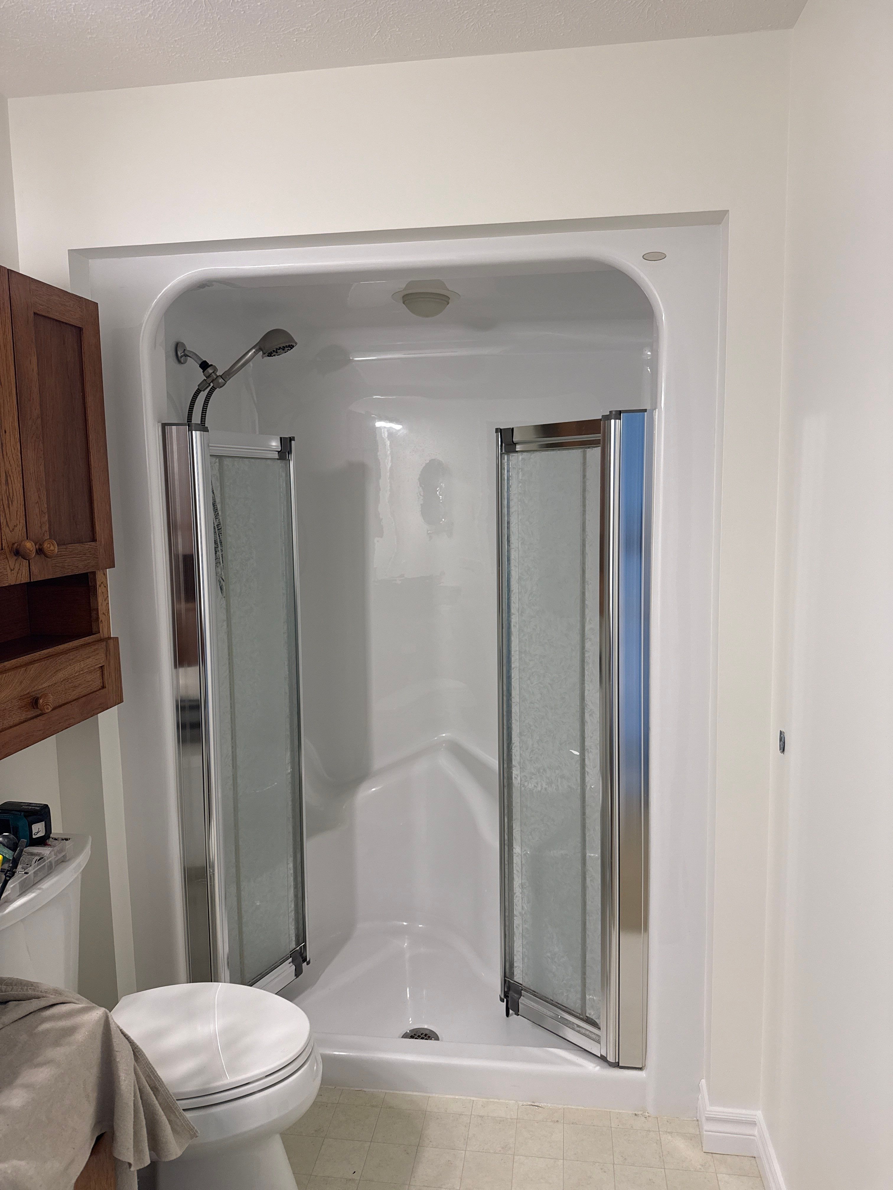 Williamsburg Jacuzzi Bath & Shower Remodel by Rainbow Seamless Systems