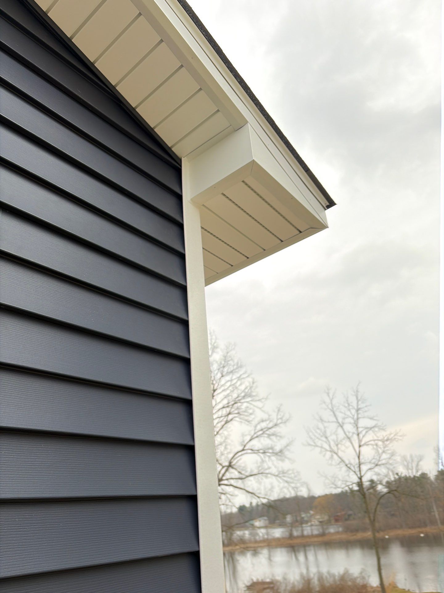 Siding Replacement using Alside Charter Oak D4.5" by 180 Contractors