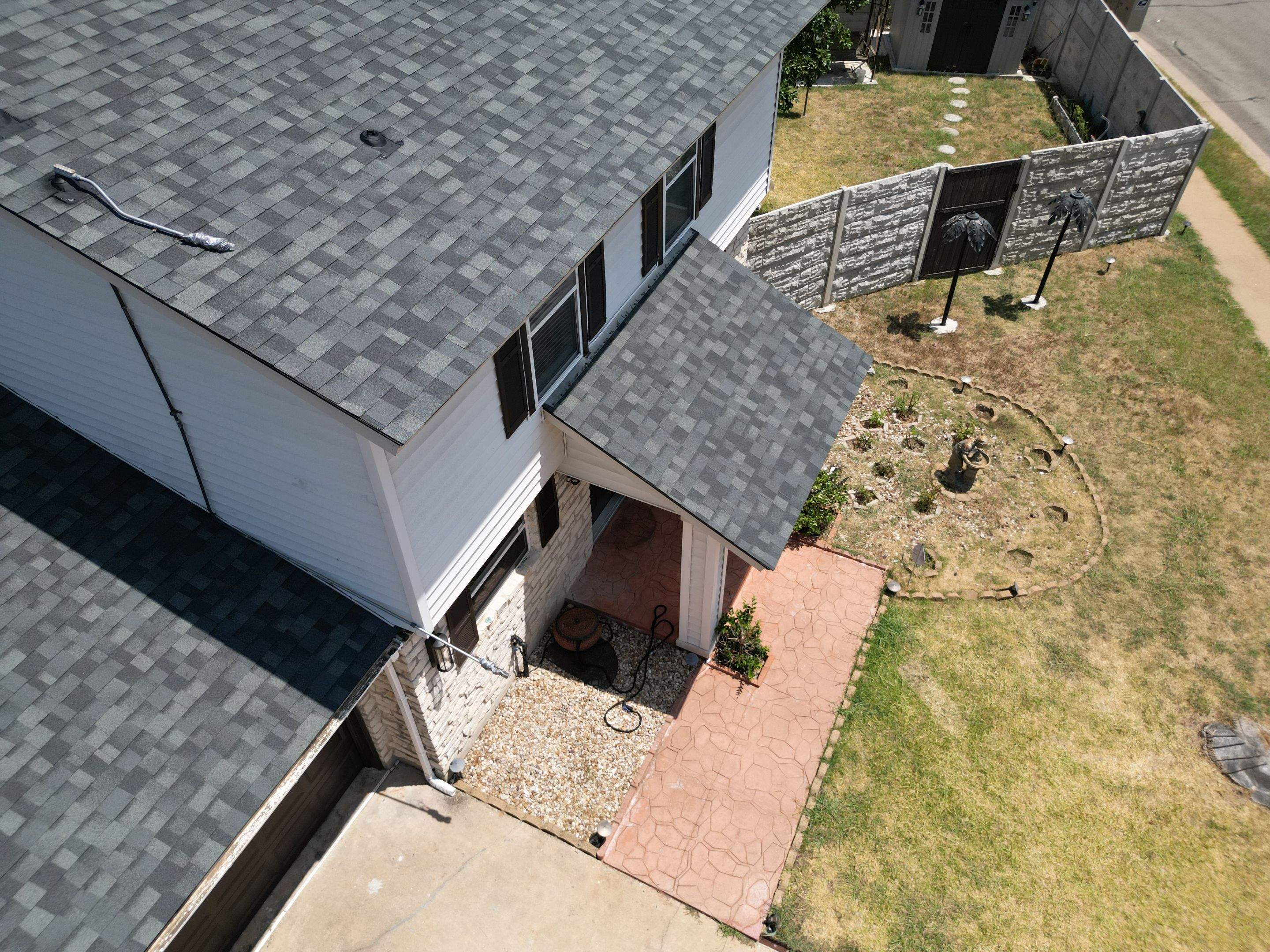 Estate Gray - Owens Corning TruDefinition Duration by RoofsOnly.com