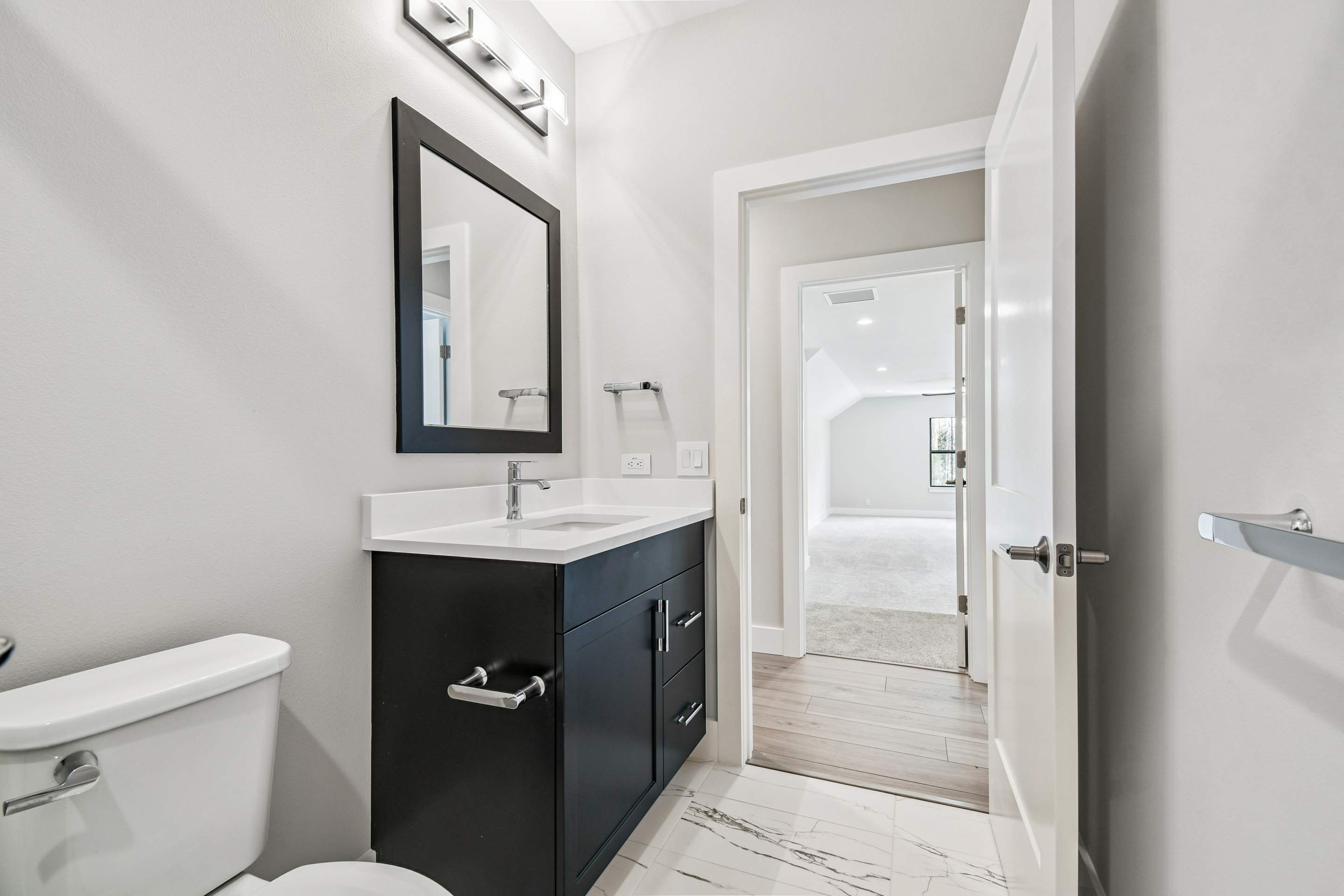 Custom Obsidian by Lyons Heritage Tampa, LLC