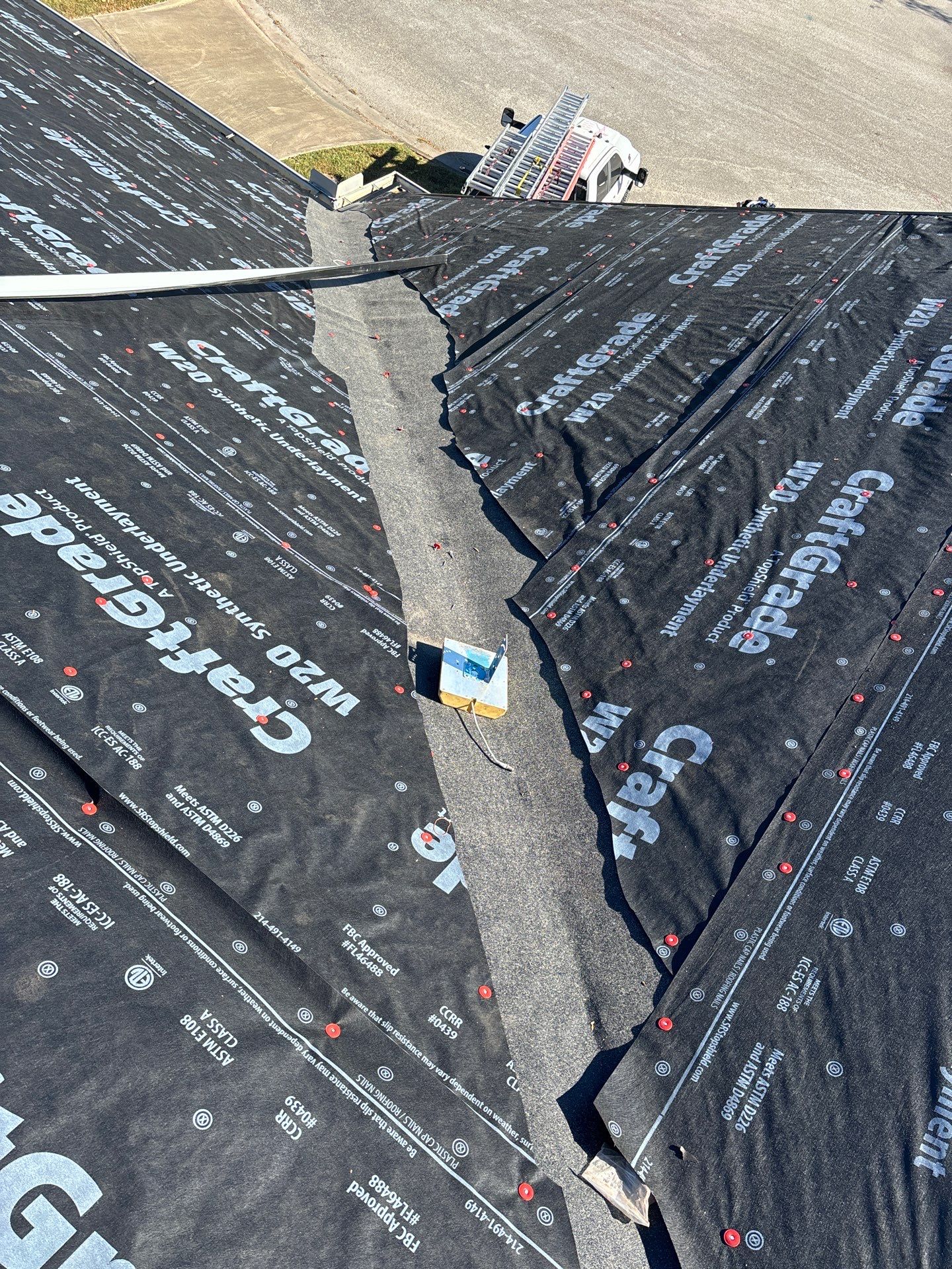 Residential Roofing Installation using Owen's Corning Duration (Lifetime) Shingles by Roof Repair Company