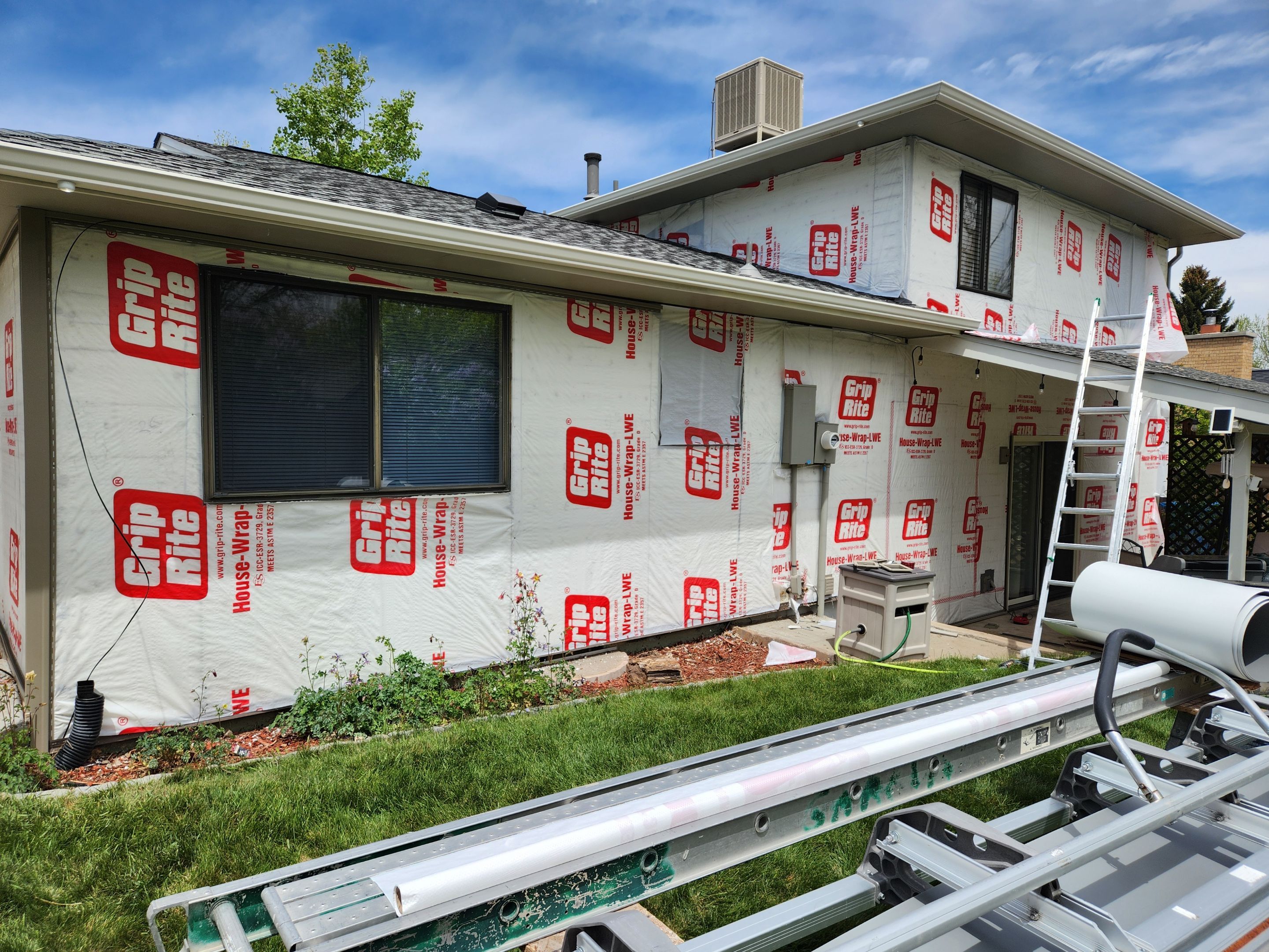 Vinyl siding replacement  by United Windows and Siding LLC