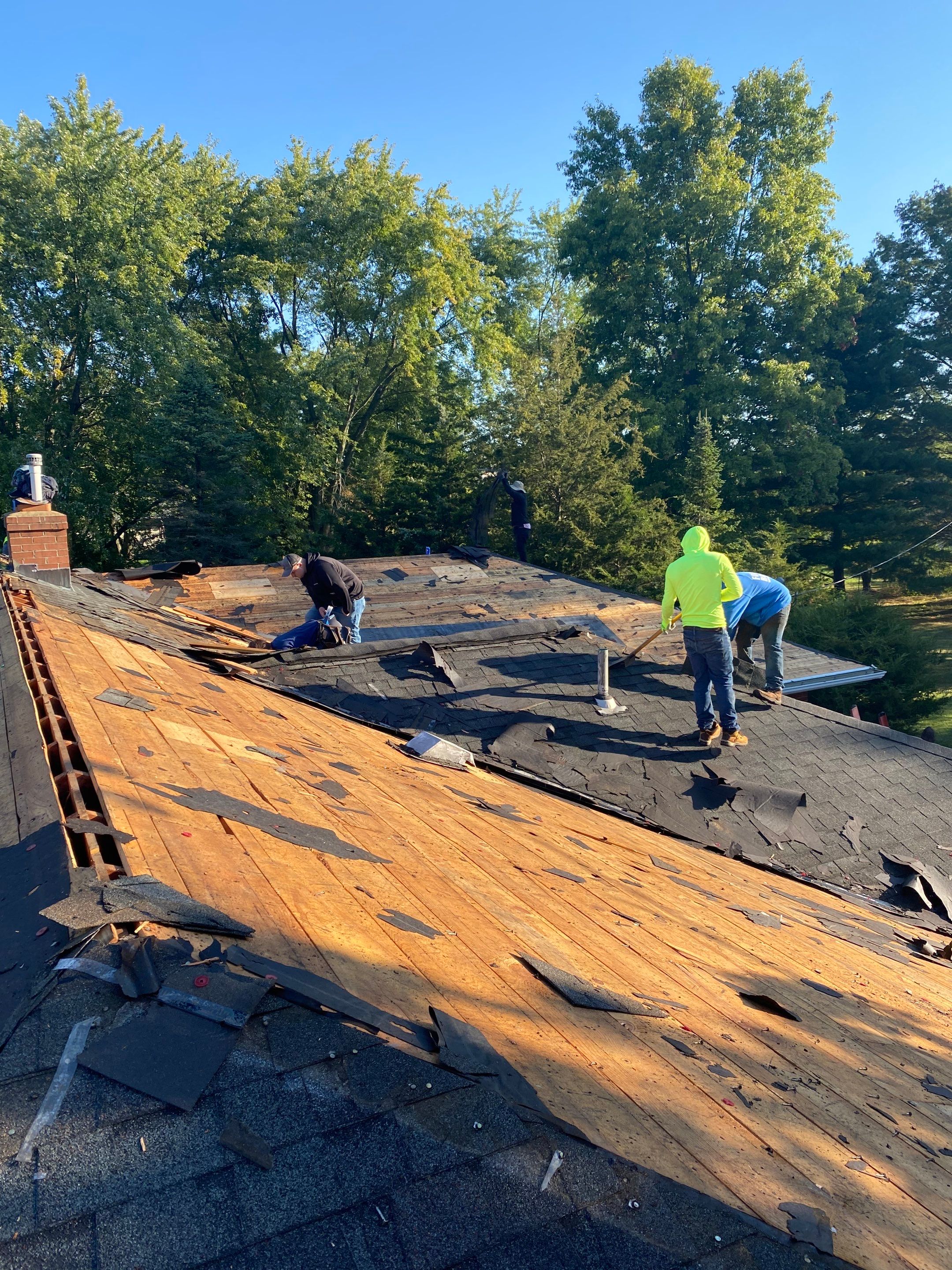 Landmark Pro Installation in Lewis Center by Best Roofing & Siding Company