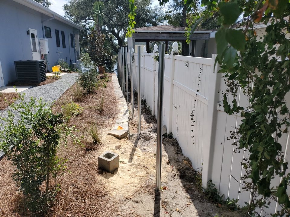 Custom Horizontal Fence  by Hip Square Fence Inc.