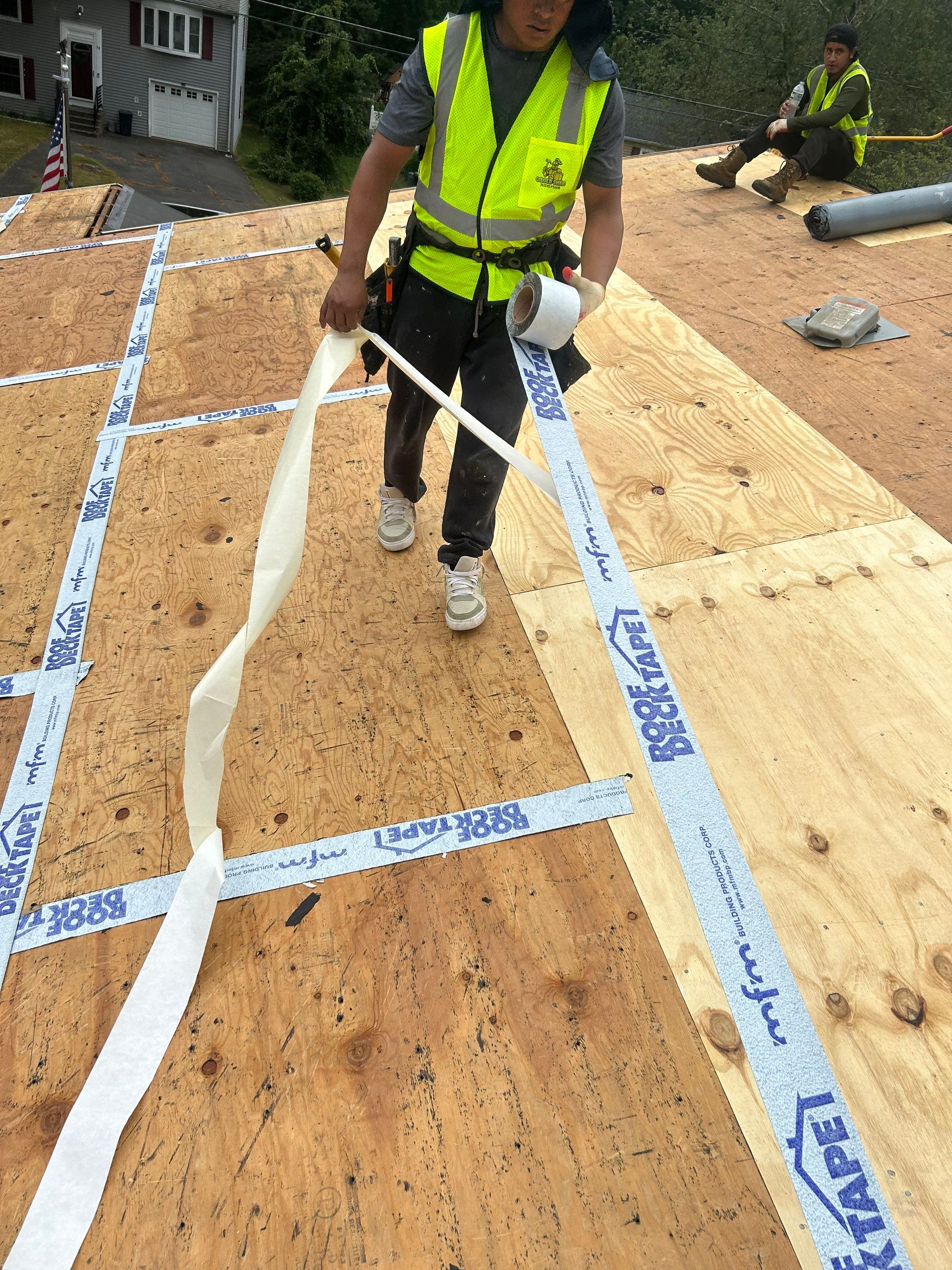 Atlas Pinnacle Pristine: Hickory in Wolcott by Golden Shield Roofing