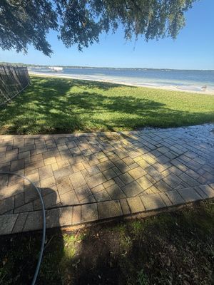 Roof and Exterior Cleaning for Ocklawaha Lakefront Residence