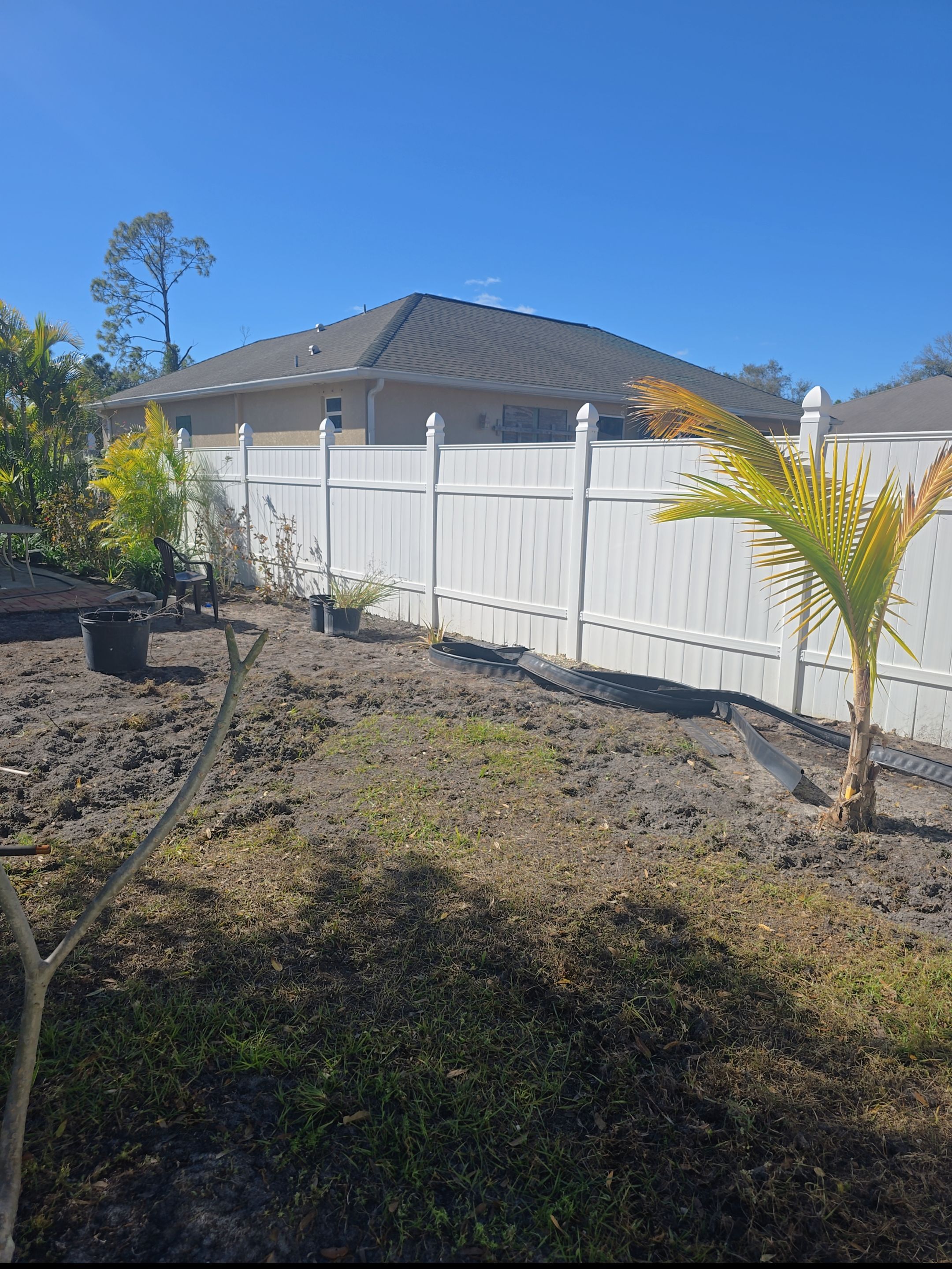 Vinyl Fence Repair in North Port by True Fence LLC