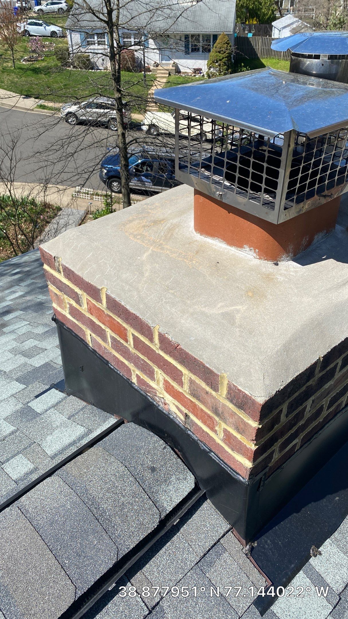 Arlington: CertainTeed Landmark Pro Designer Shingles in Max Def Georgetown Gray by RM Banning, Inc.