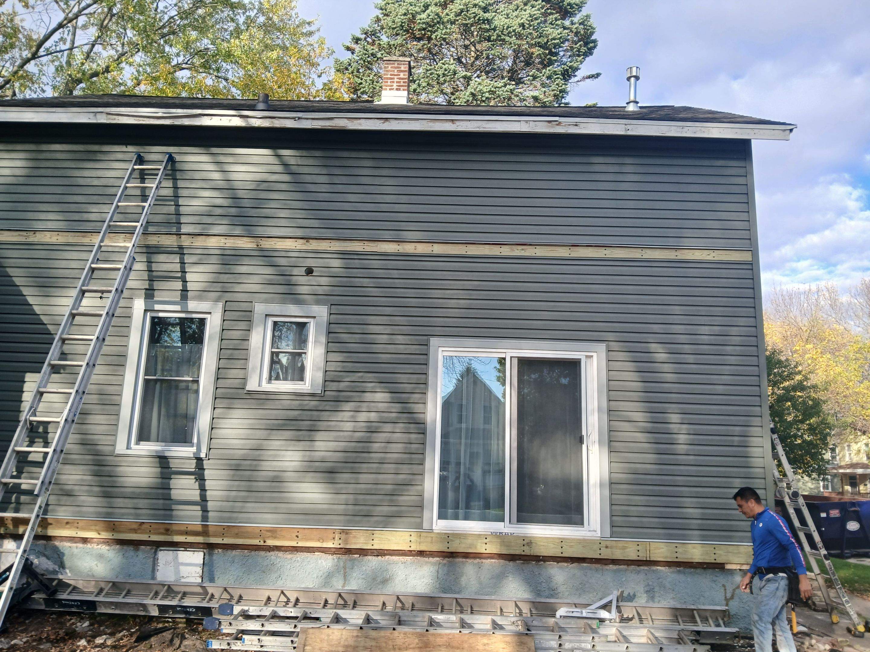 FULL HOME SIDING MAKEOVER SHEBOYGAN  by Gellings Roofing & Siding