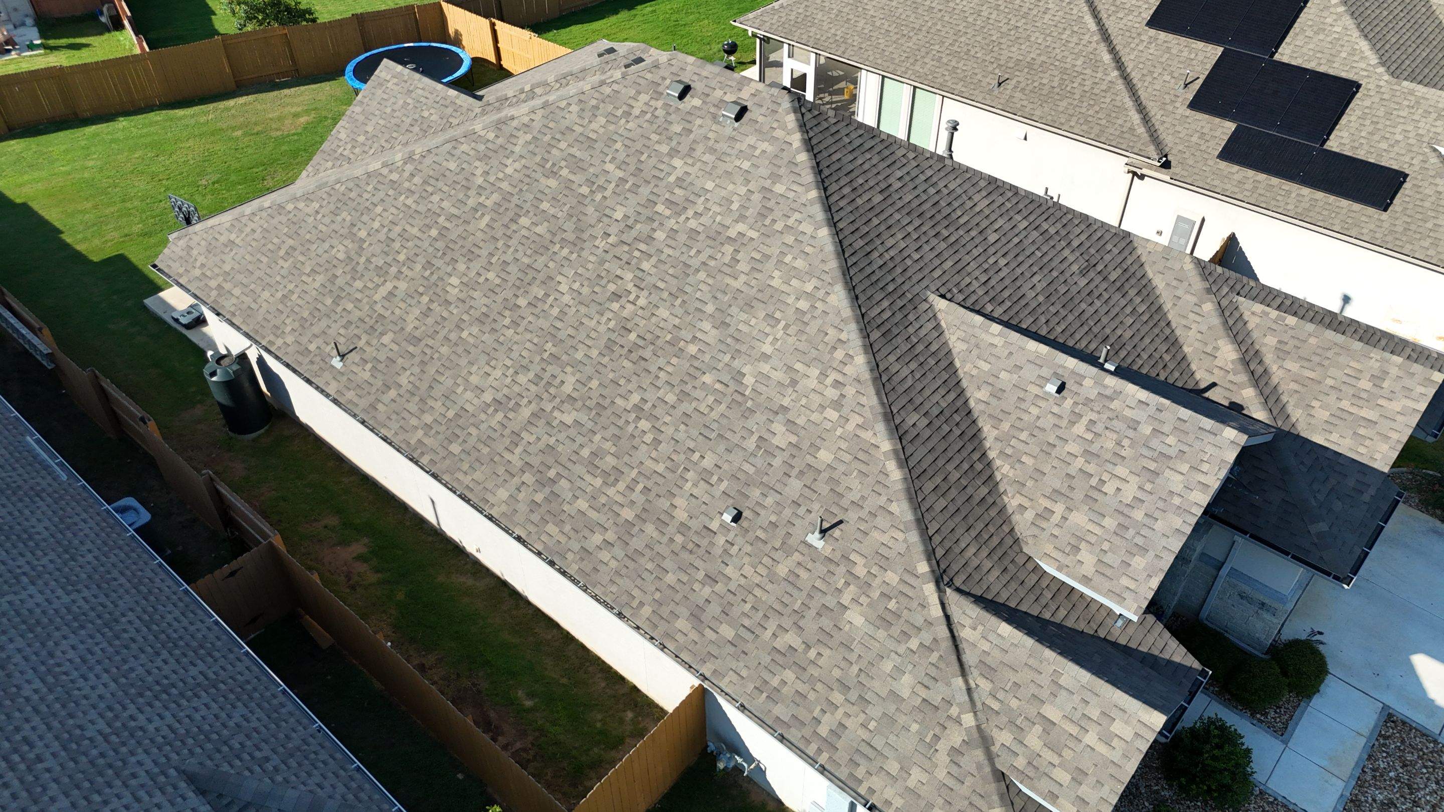 Weathered Wood - Malarkey Vista by RoofsOnly.com