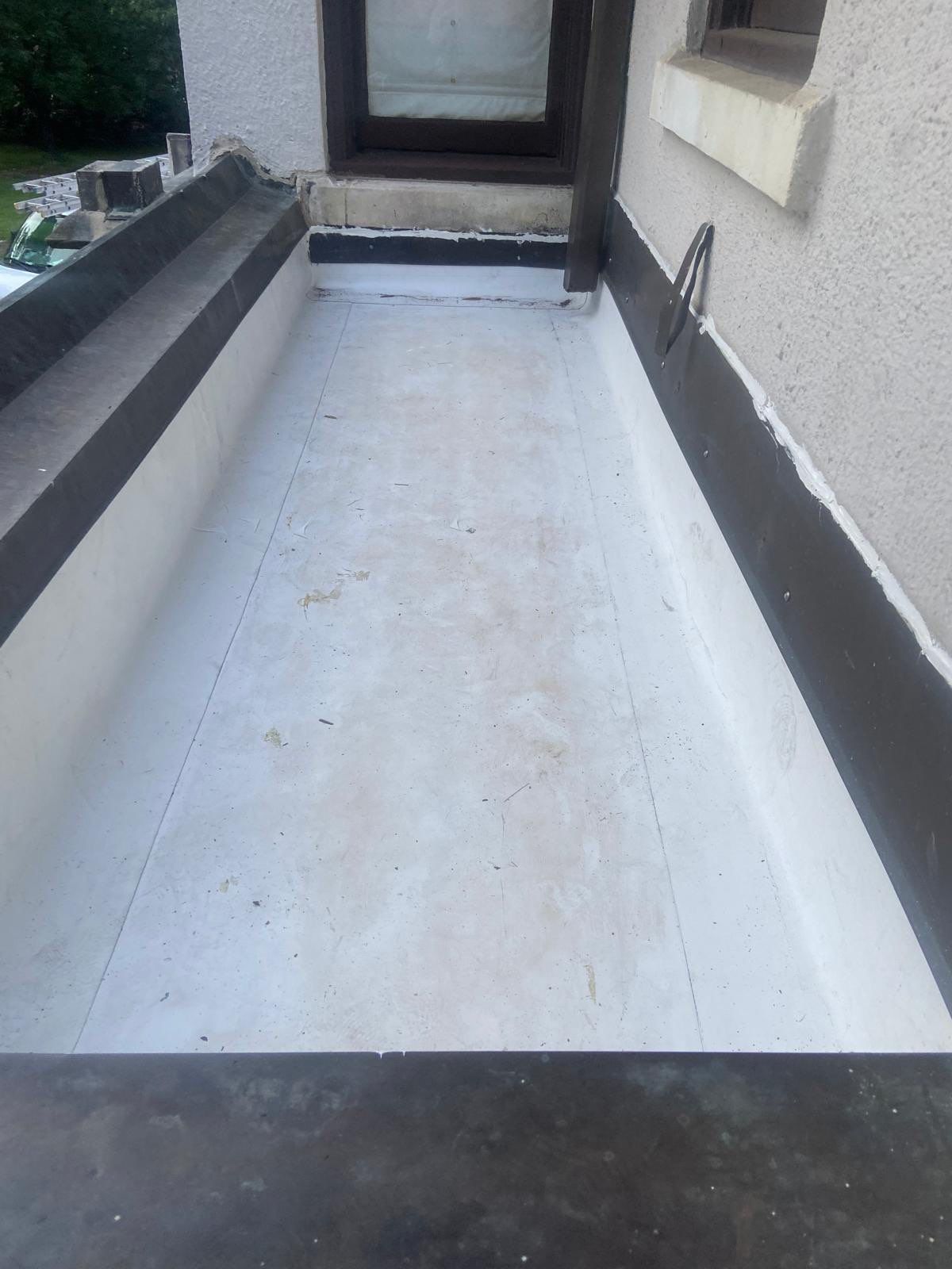 Midtown Memphis Residential Roof Replacement Featuring Asphalt Shingles and Flat Roof Membrane by Revival Roofing Services