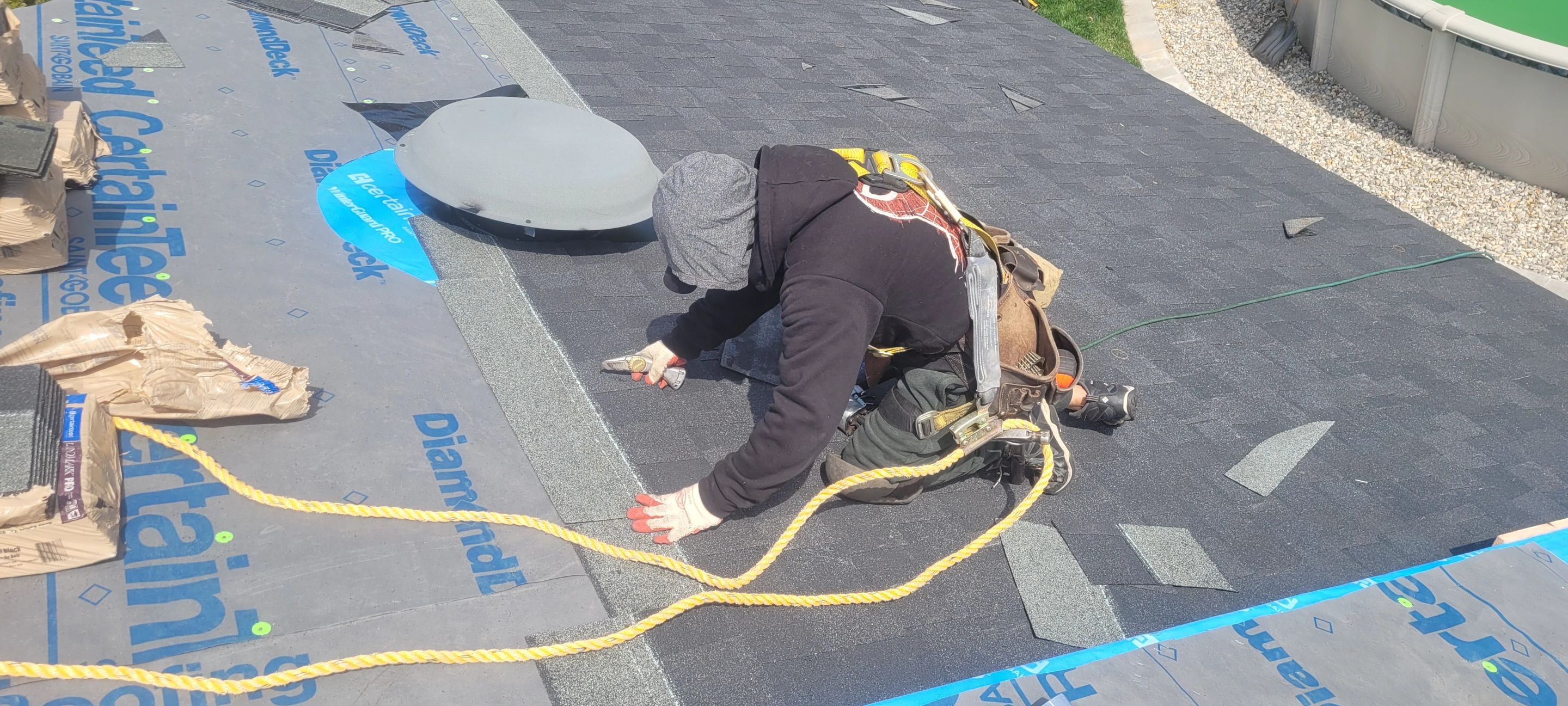 Asphalt shingles professionally installed in Cromwell, CT by DiGiorgi Roofing & Siding INC by DiGiorgi Roofing and Siding Inc