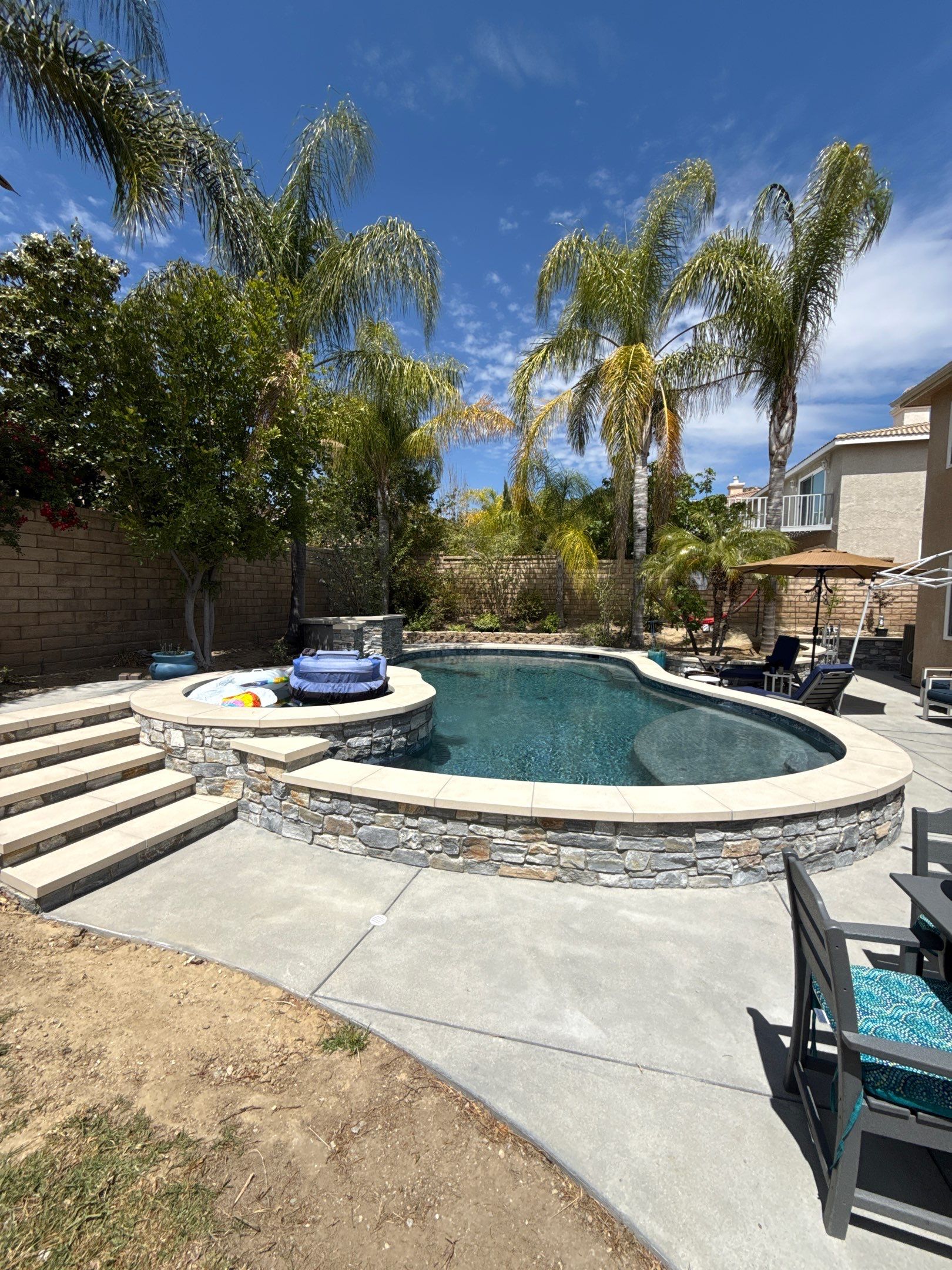 Project in Castaic by Thomas Pools