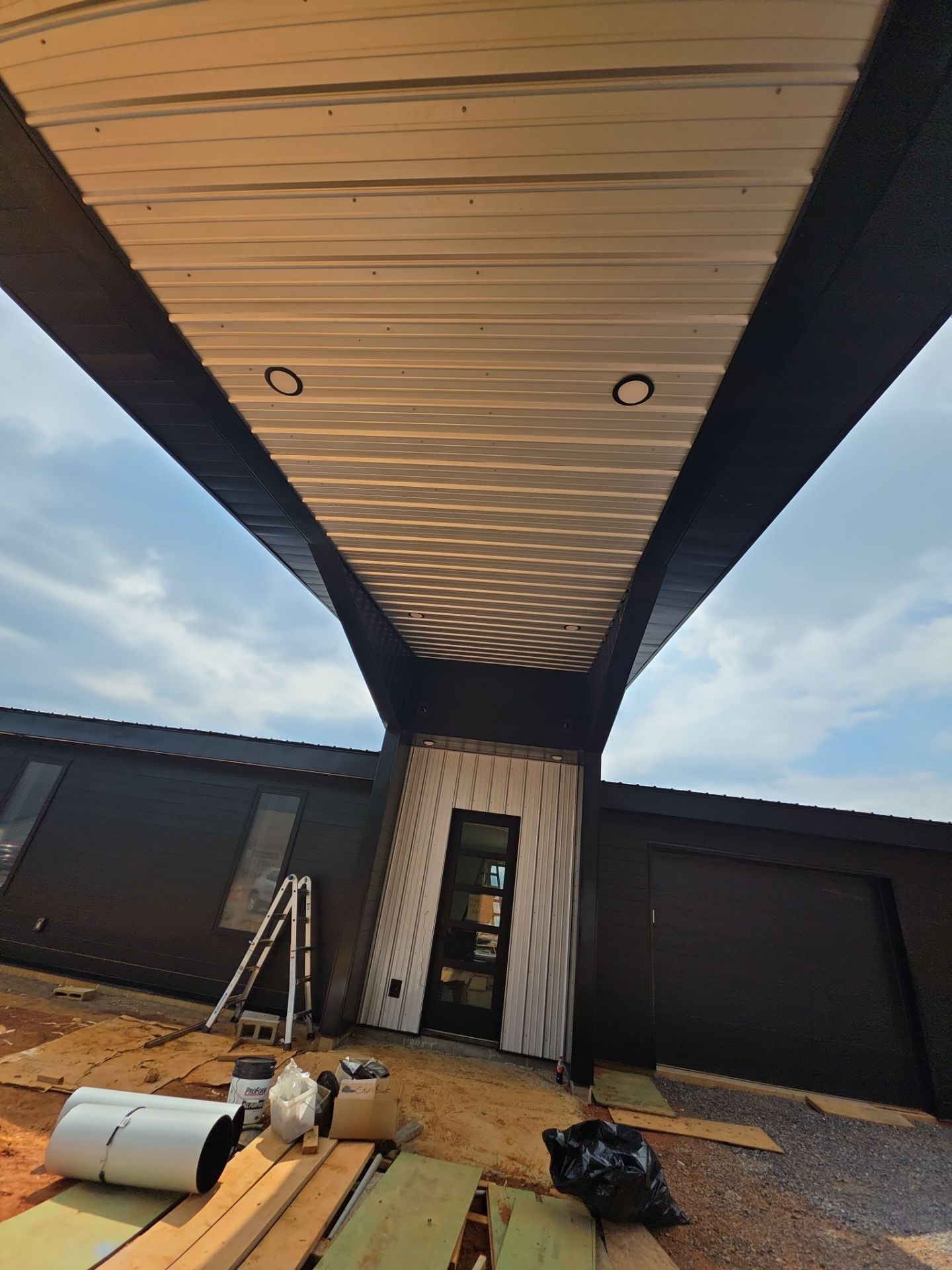 Titus Sr. Residence by Omnia Roofing