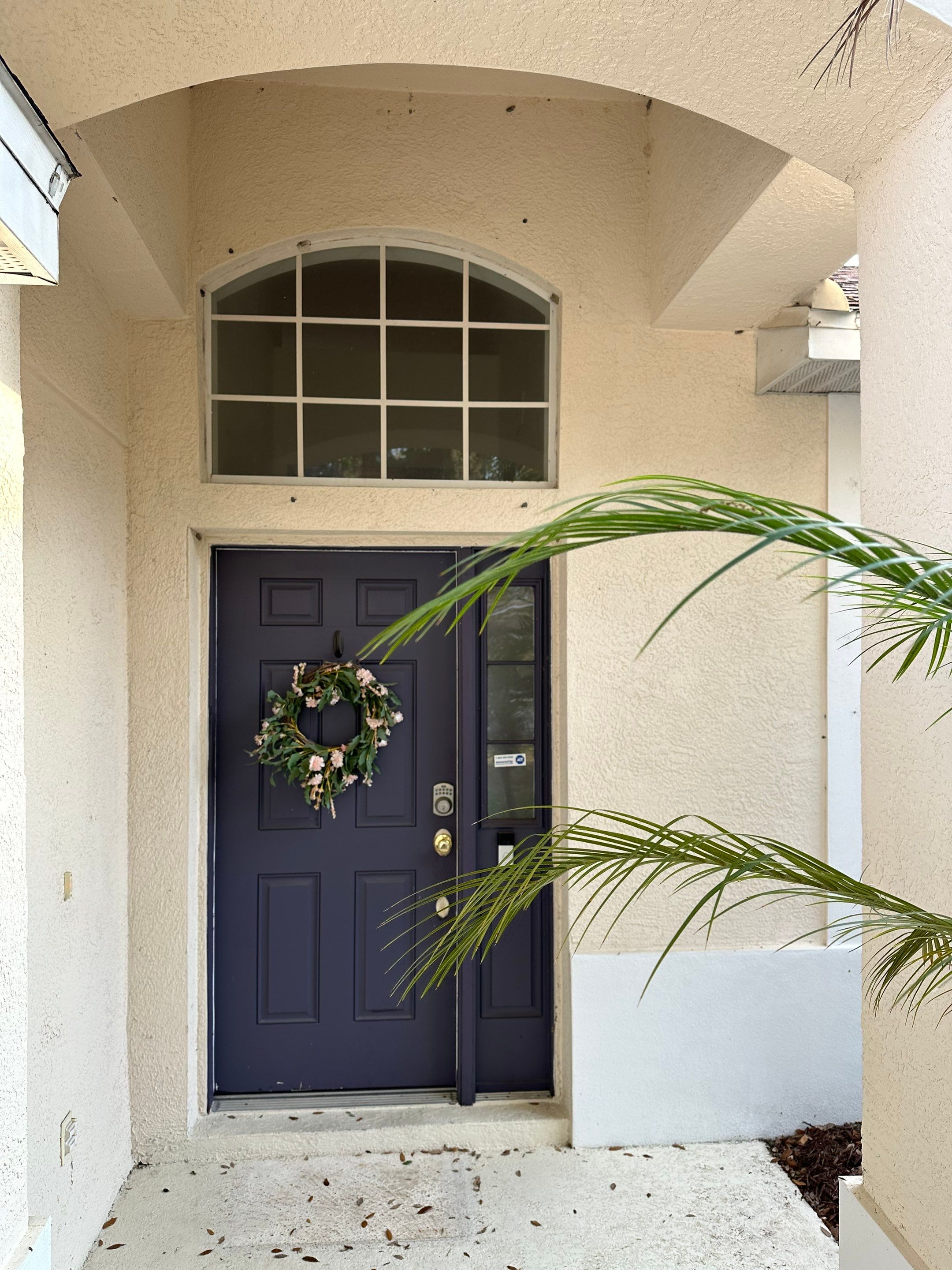 House Wash, Vinyl Fence, Patio, Driveway & Sidewalk Cleaning in Oakley Place, Ellenton, FL | Sunshine AquaWash by Sunshine AquaWash