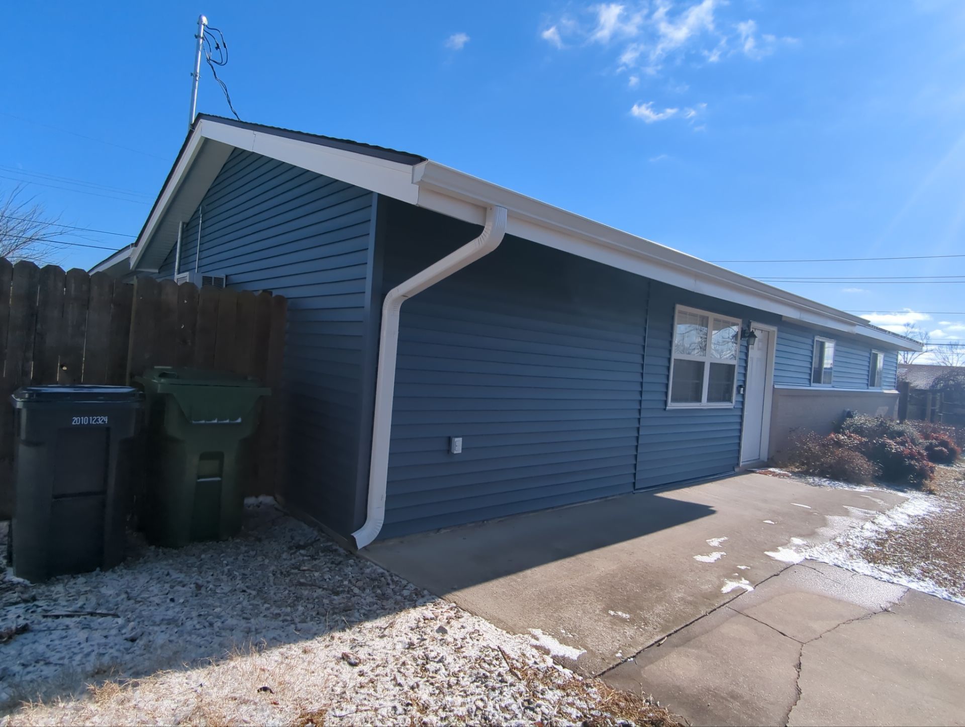 Newport Bay Siding Replacement In Rogers, AR by Chappell Gutter & Exterior