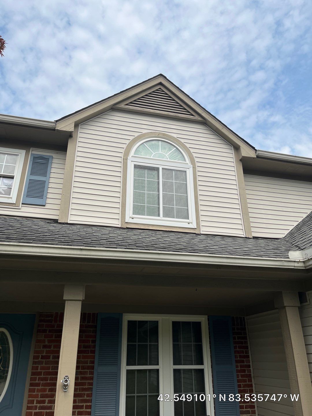 Siding Replacement using Certainteed Restoration Classic D4 by 180 Contractors