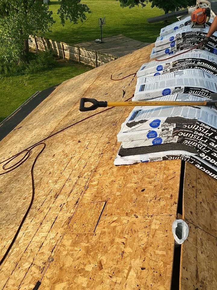 ATLAS PINNACLE COLOR: BLACK SHADOW by Eagle Eye Roofing