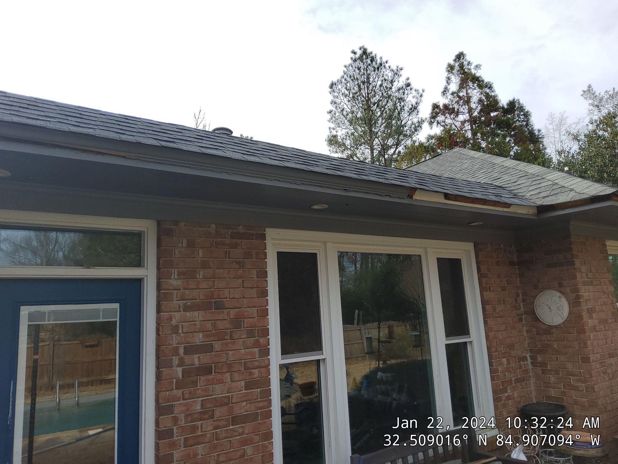 Residential Door Repair by iGreen Solutions