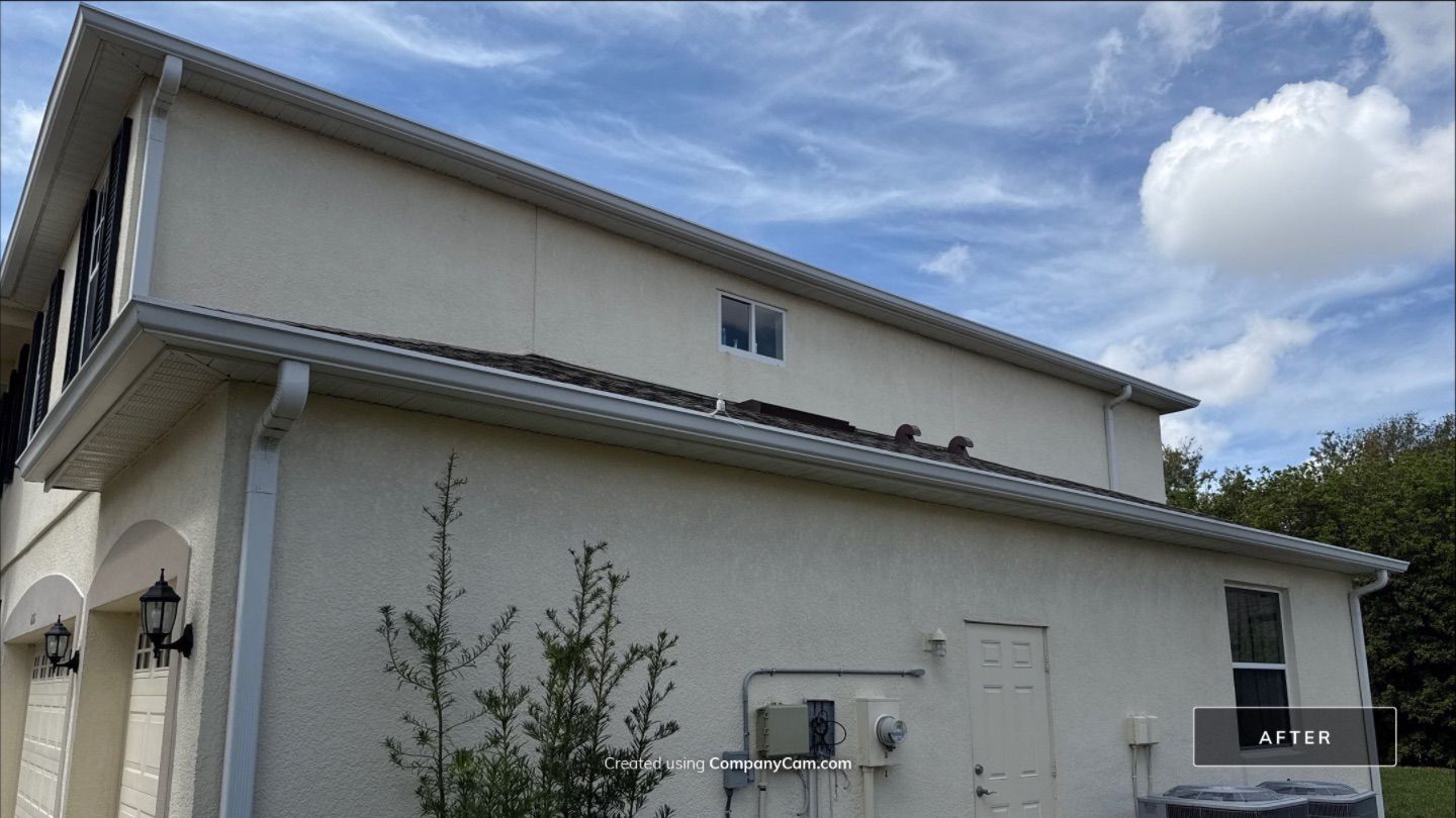 Barrington Ridge 2-Story House & Driveway Cleaning – Before & After Transformation! by Sunshine AquaWash