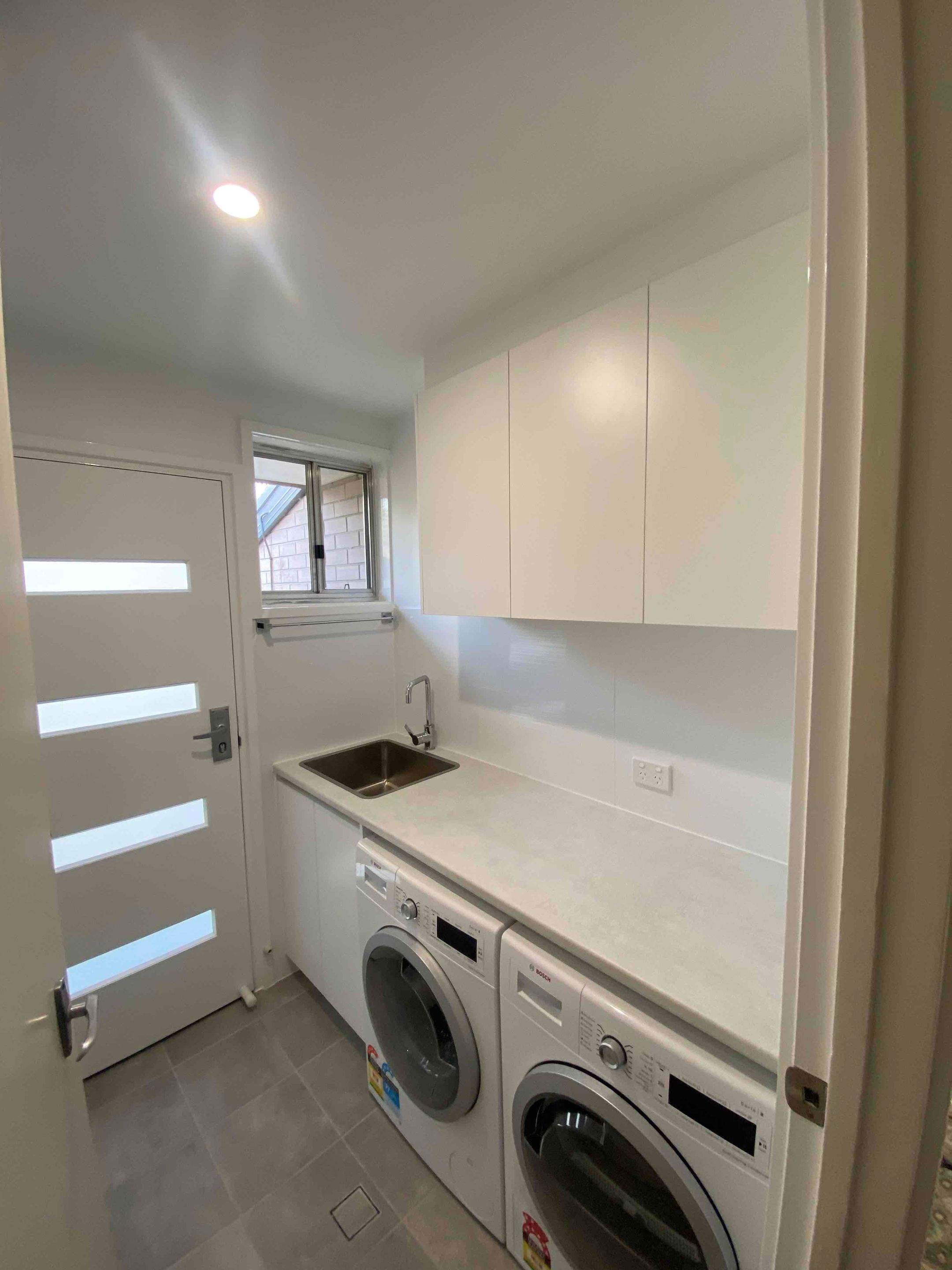 Main Bathroom, Toilet & Laundry Renovation by Re-seal Bathrooms