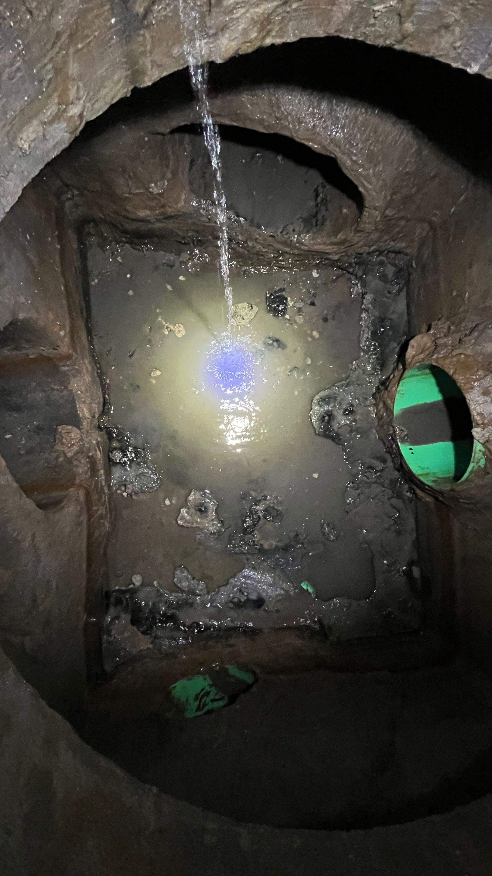 Ritz-Carlton S. Pool Deck & S. Service Rd Drain Cleaning by APS Power & Water