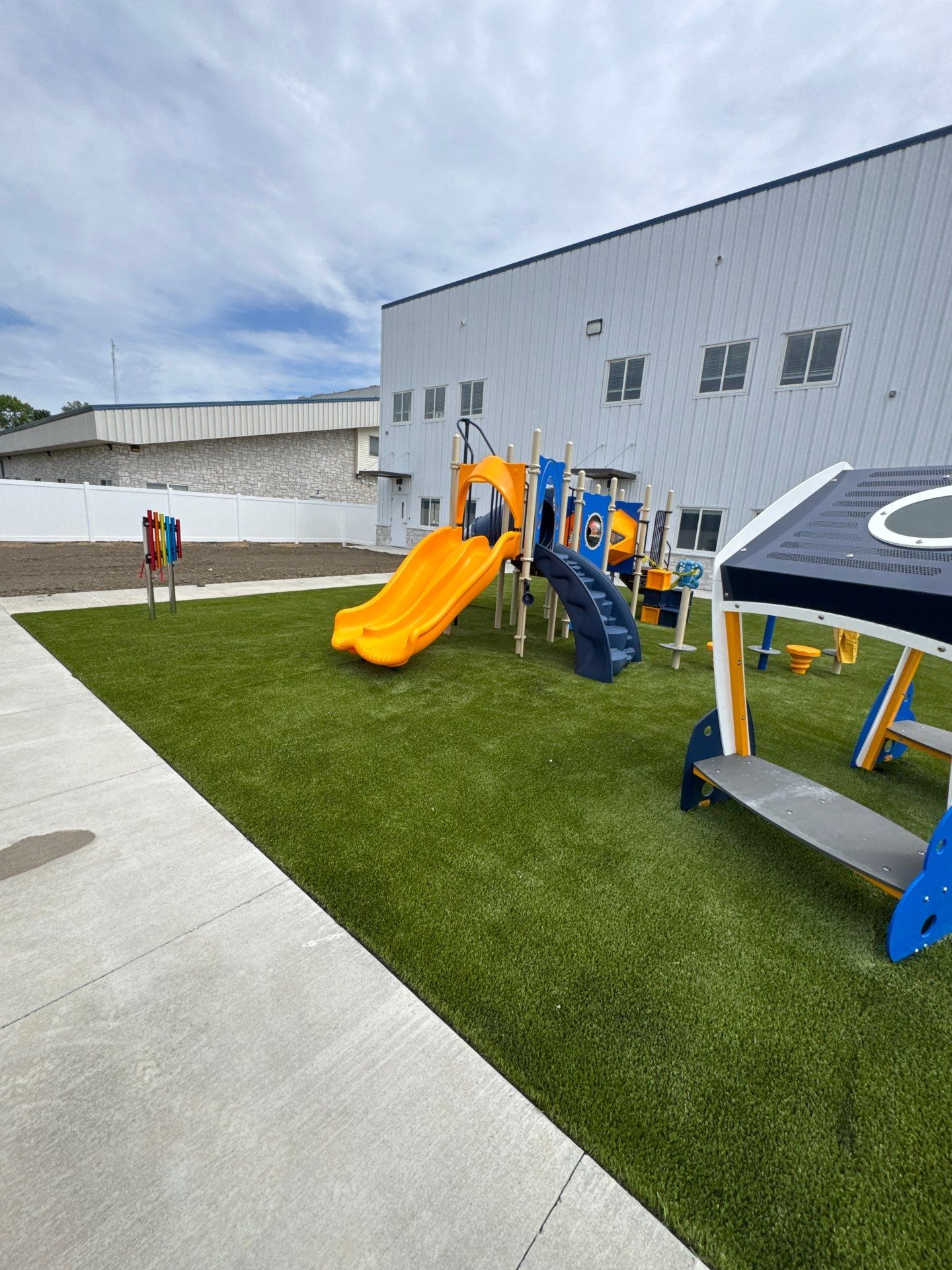 Lakeland Christian Elementary by ForeverLawn NEIN/INDY