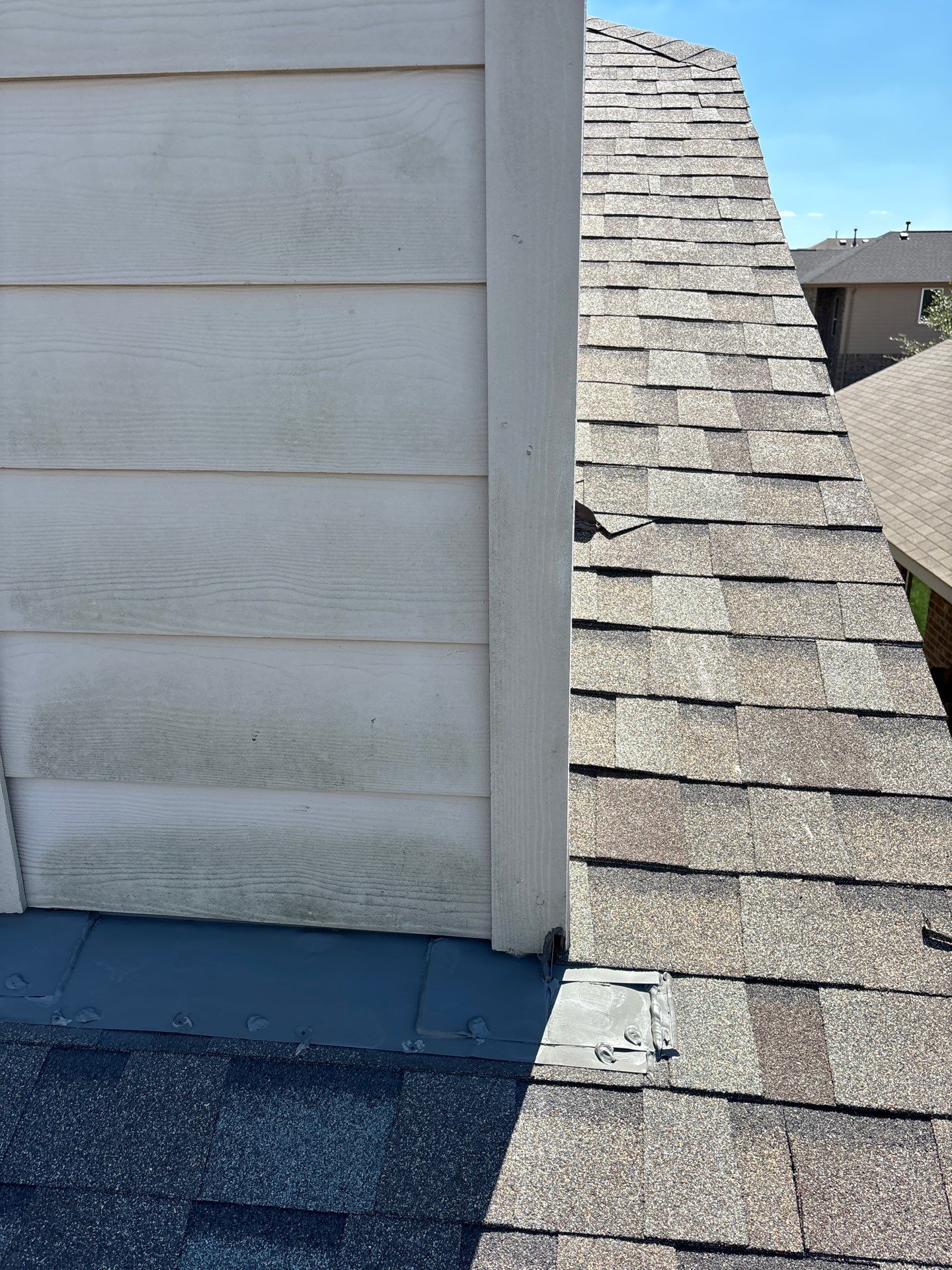 Residential Roofing Installation using Owen's Corning Duration (Lifetime) Shingles by Roof Repair Company