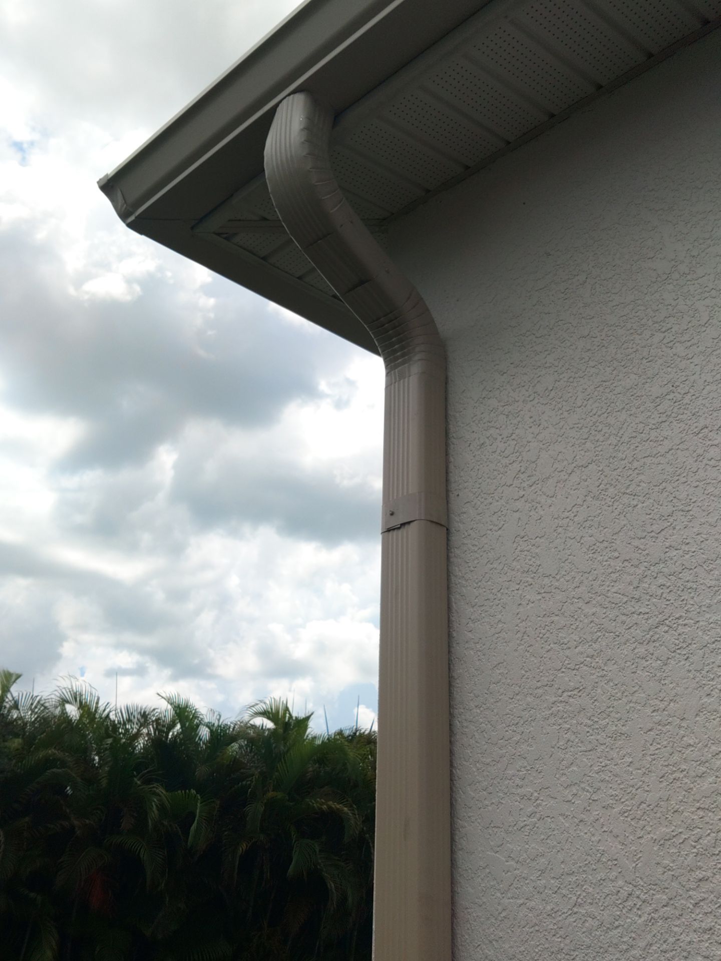 6-Inch K-Style Seamless Gutters in Bradenton FL by Gutter Professors