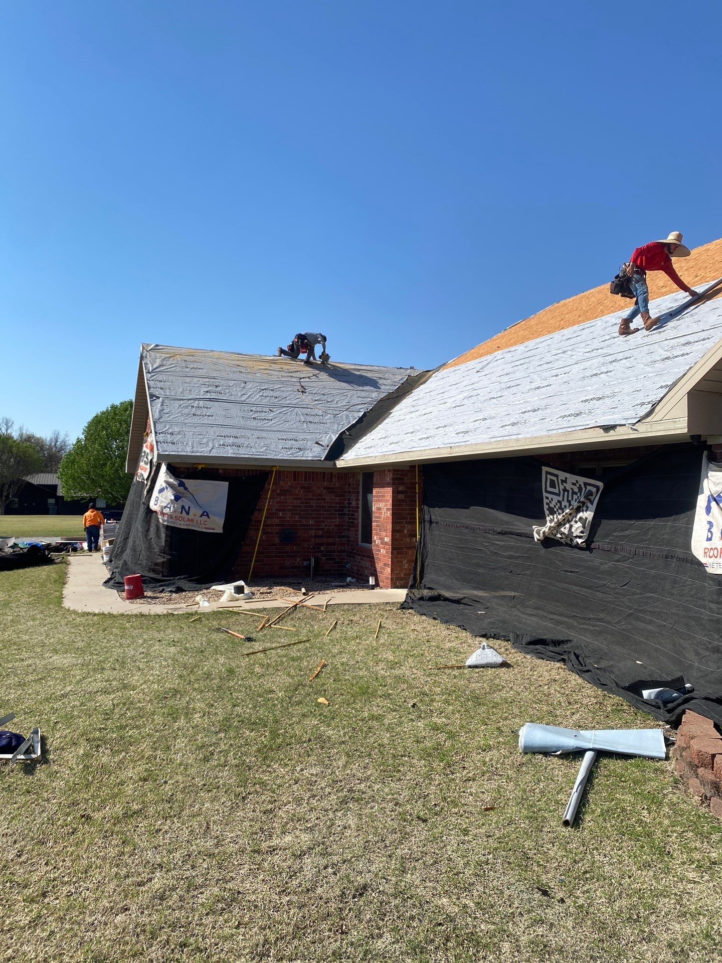 New Asphalt Shingle Roof Replacement in Davis, OK by BANA Roofing and Solar Supply