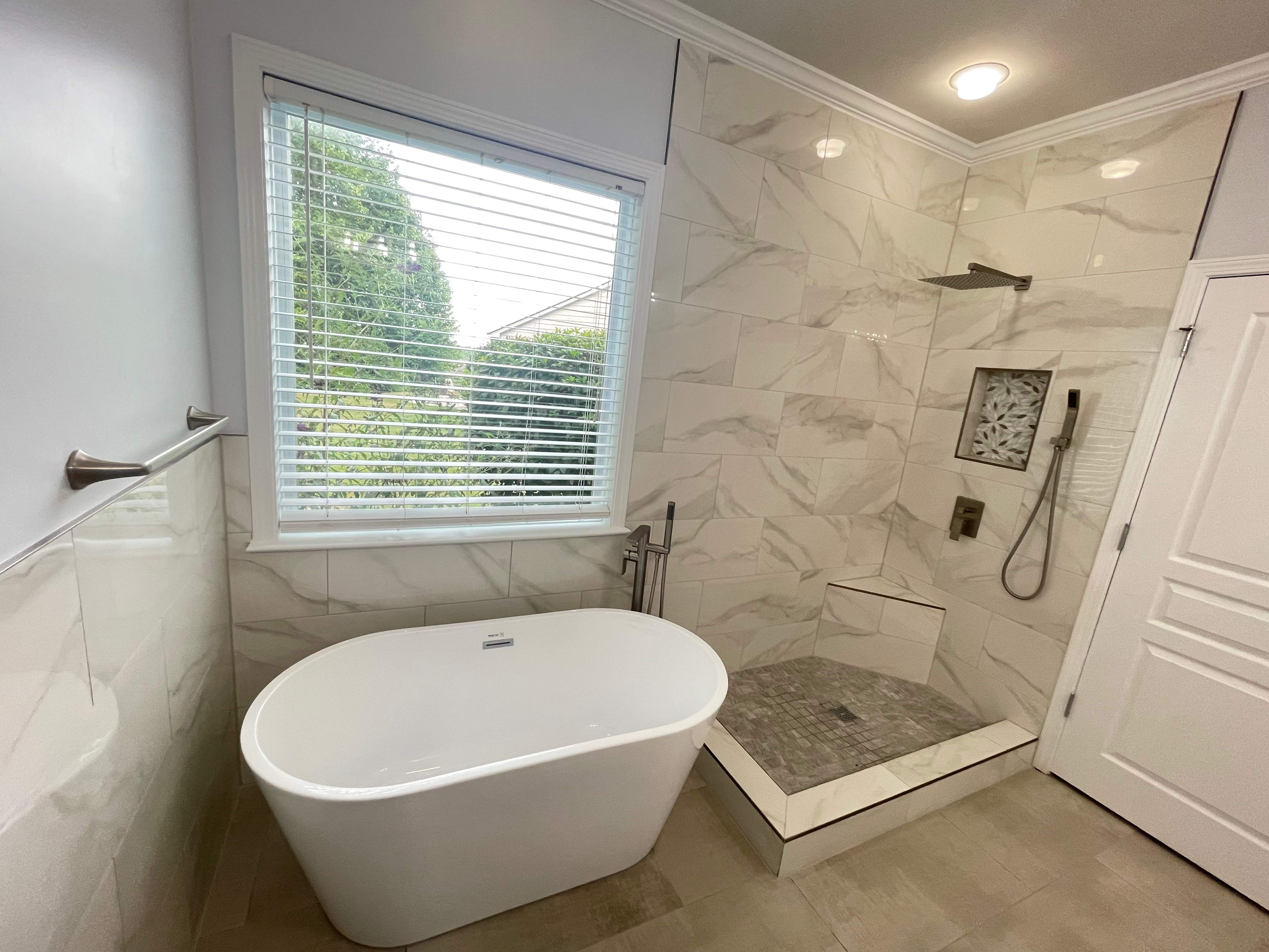 Master bathroom full renovation by Prudencio