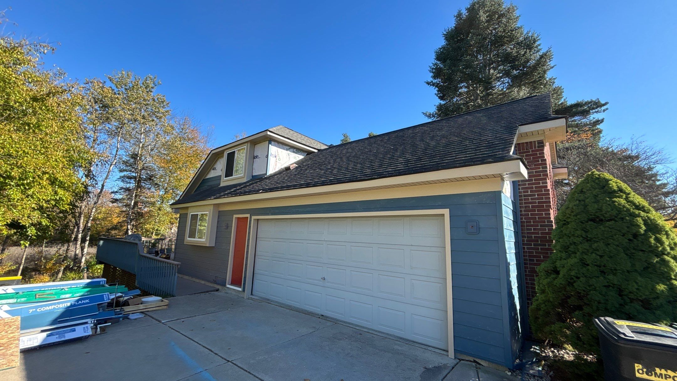 Siding Replacement using Ascend Laguna Blue by 180 Contractors