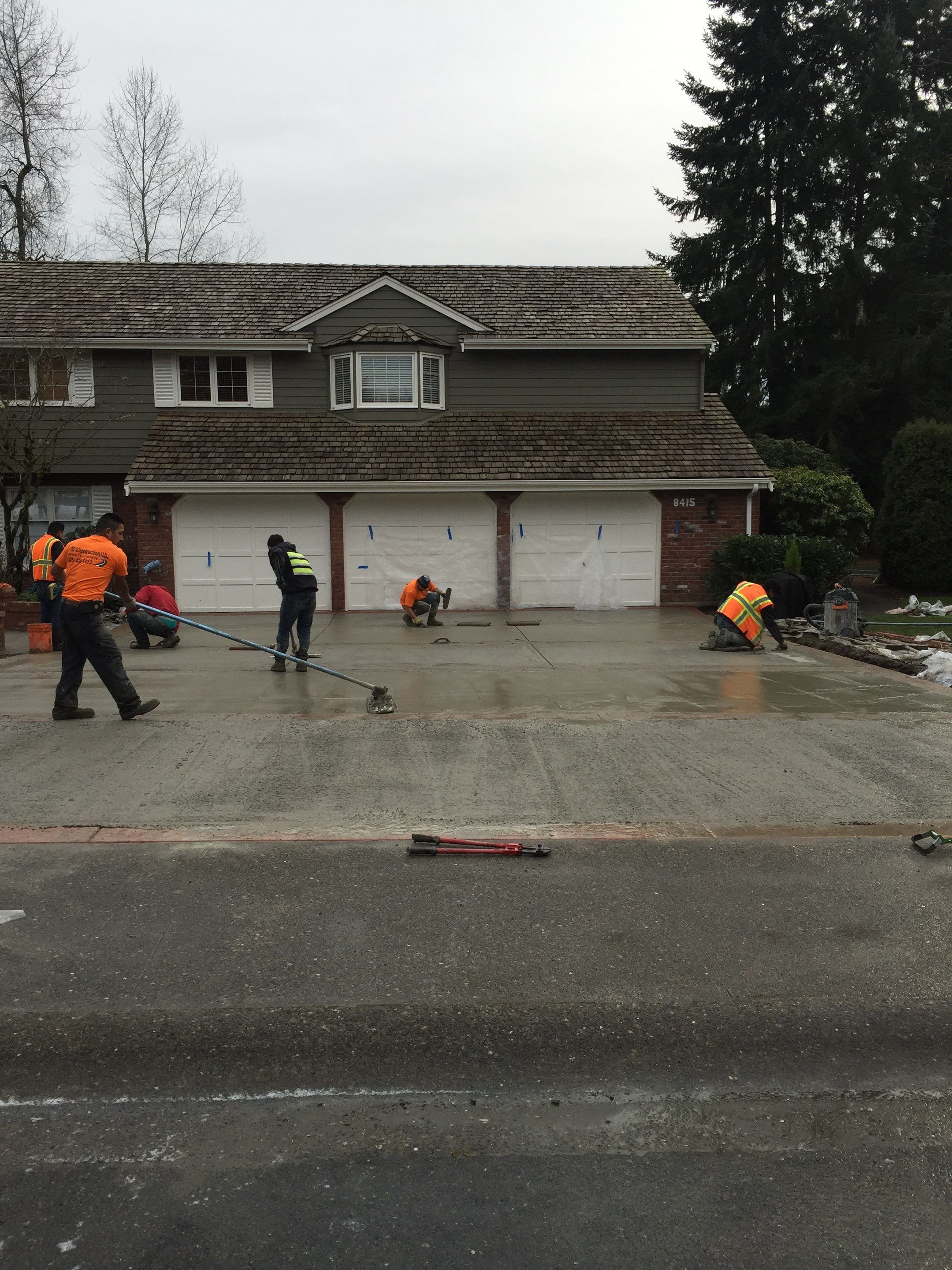 Custom Aggregate Driveway and Stamped Finish  by Jireh Asphalt & Concrete Inc 