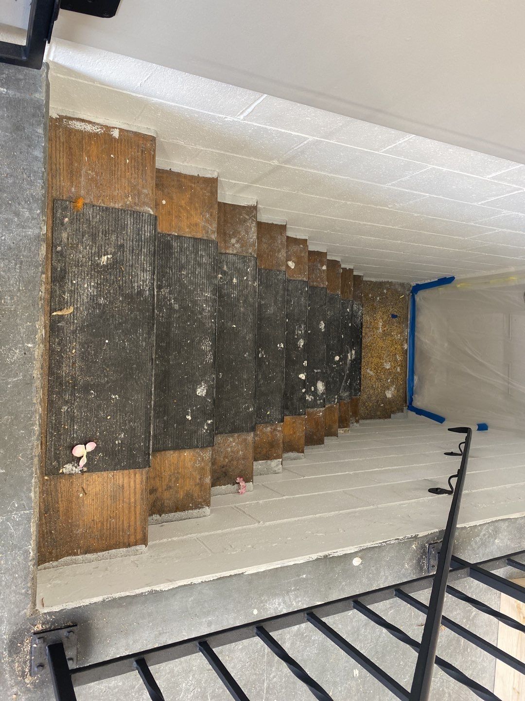 Garage Floor with Stairs using Buckeye and Slate Stone by Your1DayFloor.com