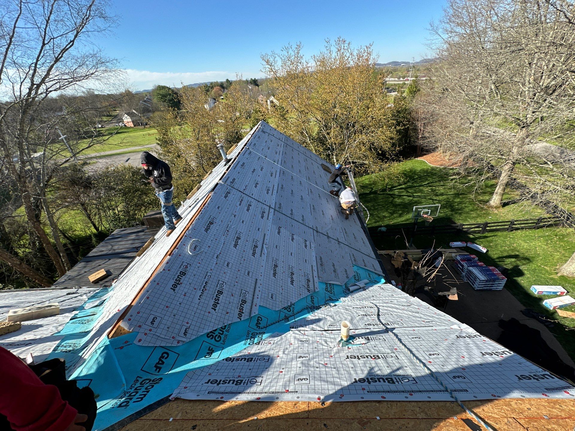 Residential Roofing Installation using Gaf Timberline HDZ Weathered Wood by Undersun Roofing 