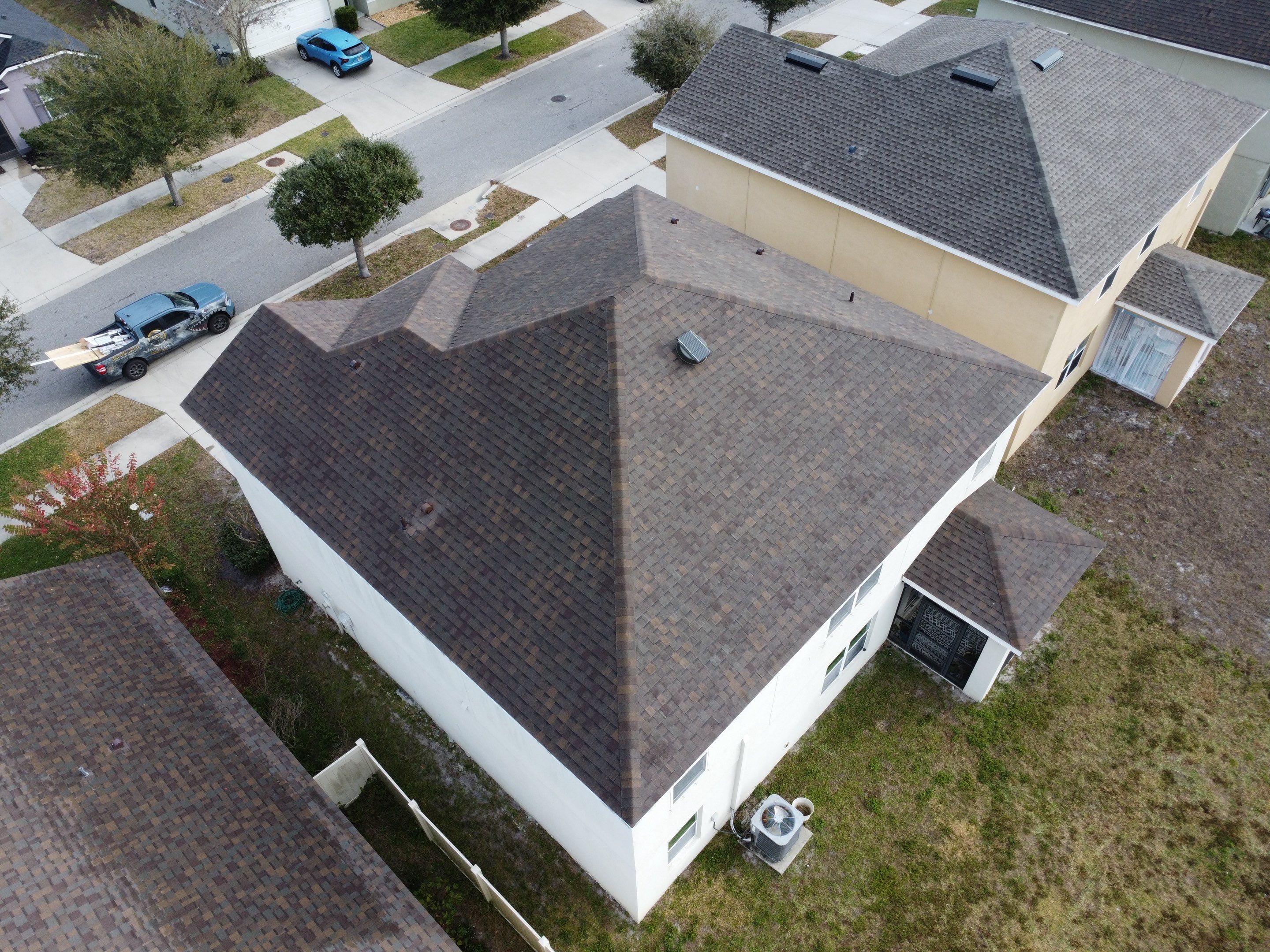 Roof replacement in Wimauma, FL by Steadfast Roofing 